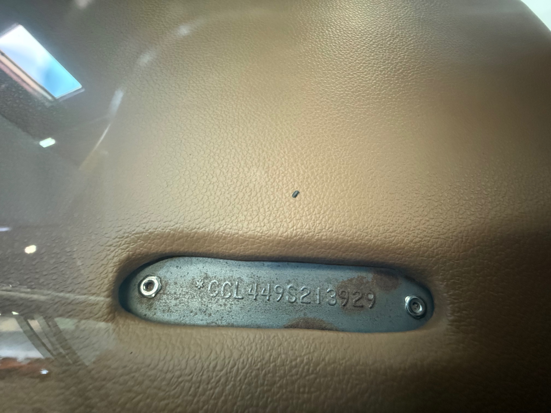 Vehicle photo 23