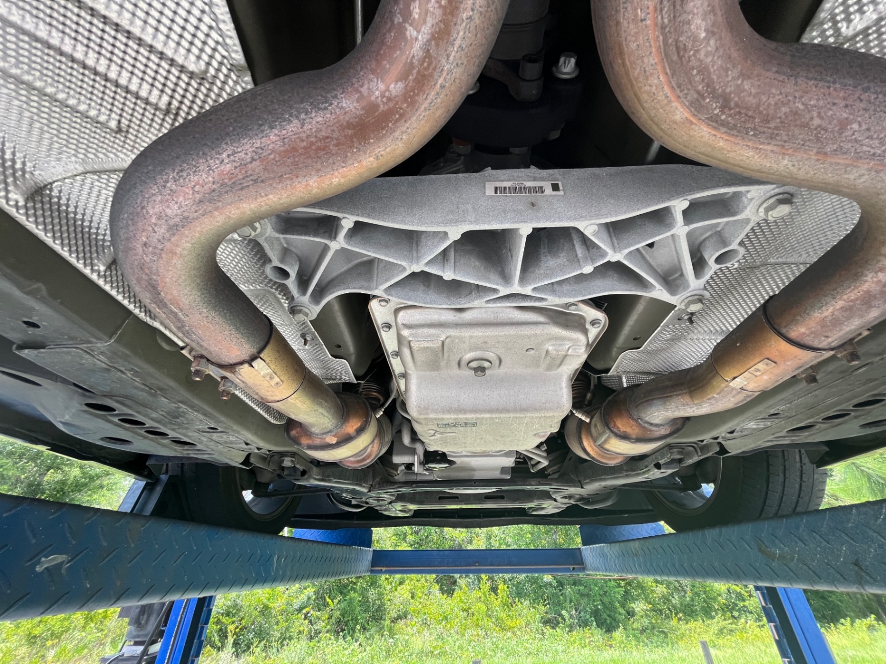 Vehicle photo 32