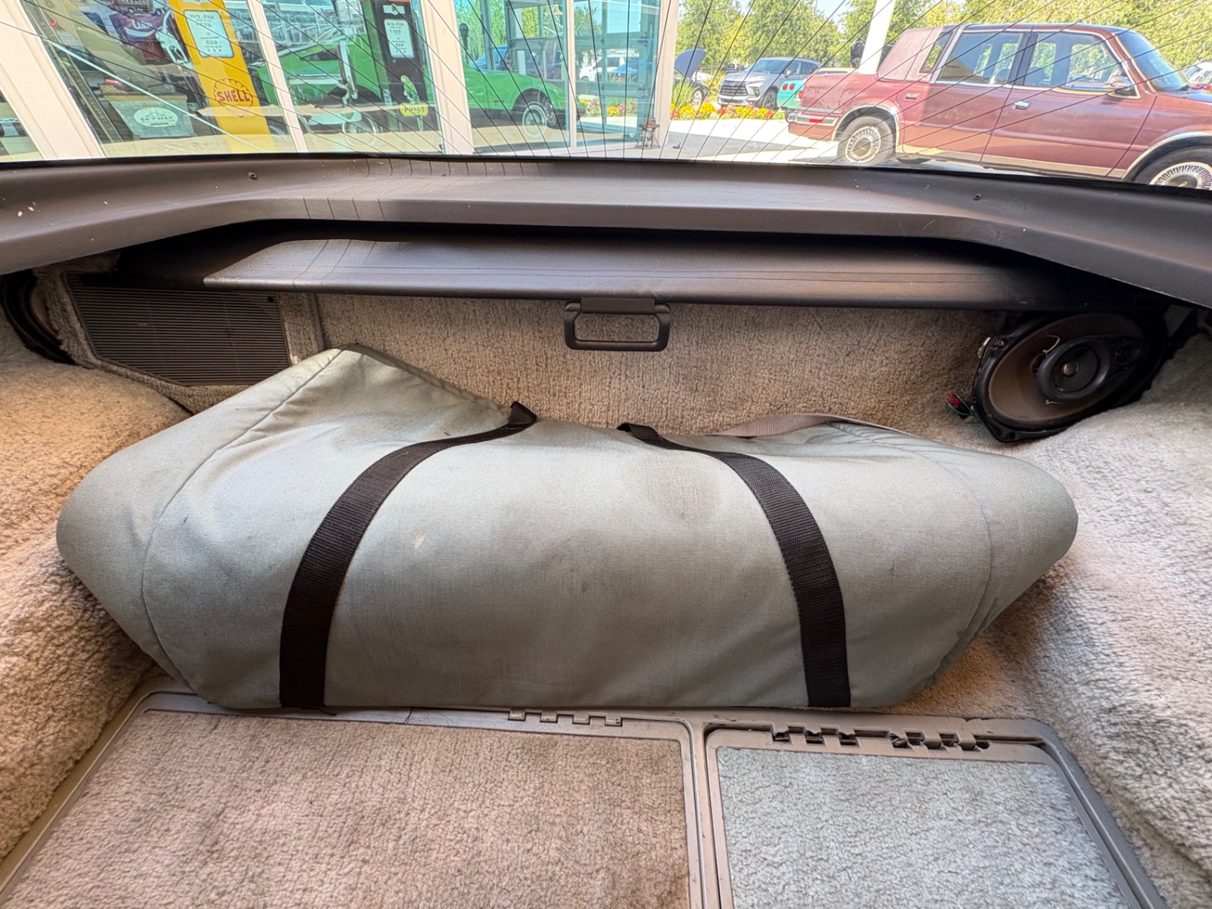 Vehicle photo 34