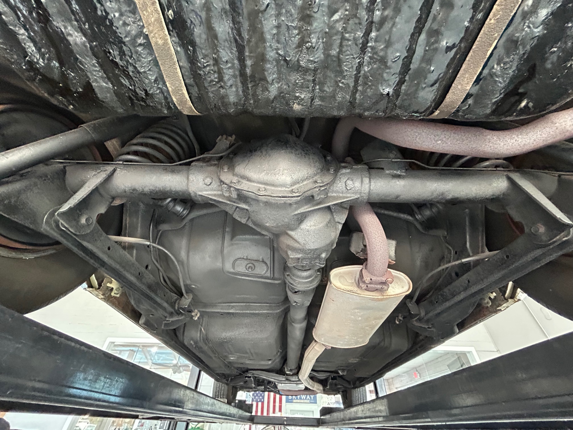 Vehicle photo 42