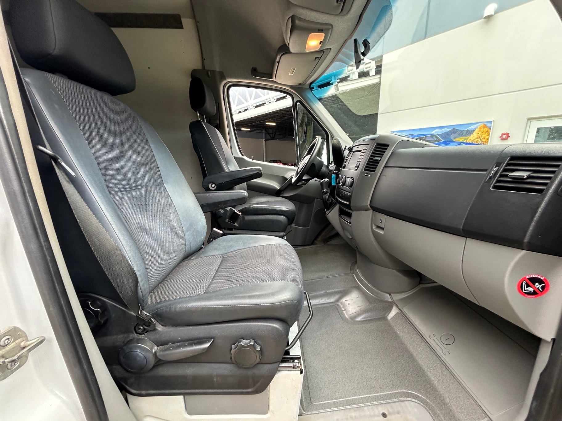 2014 Mercedes-Benz Sprinter Cargo Van Base photo 21