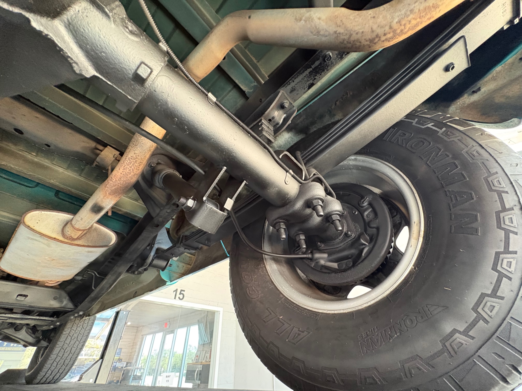 Vehicle photo 44