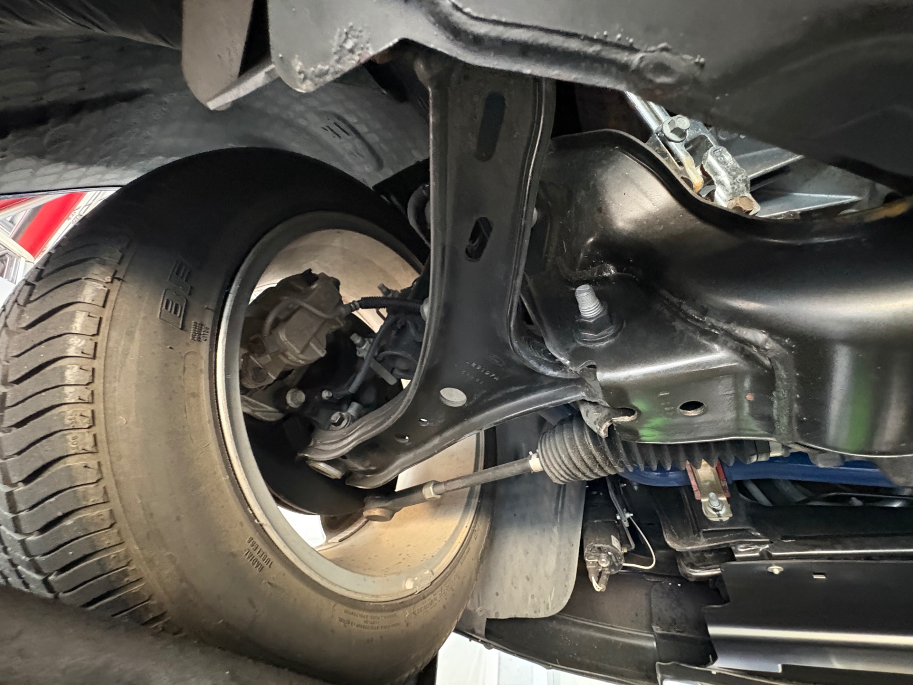 Vehicle photo 60