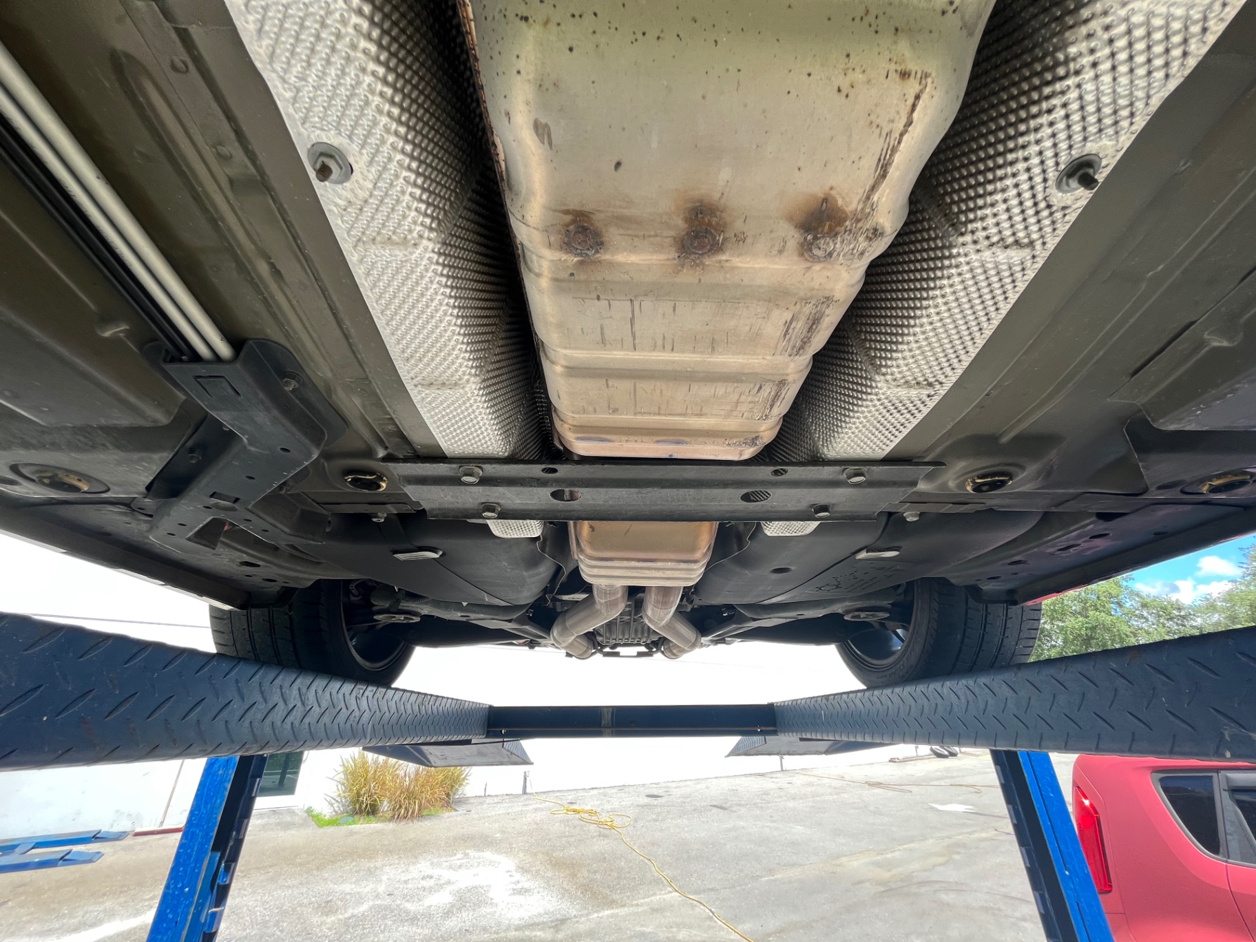 Vehicle photo 39