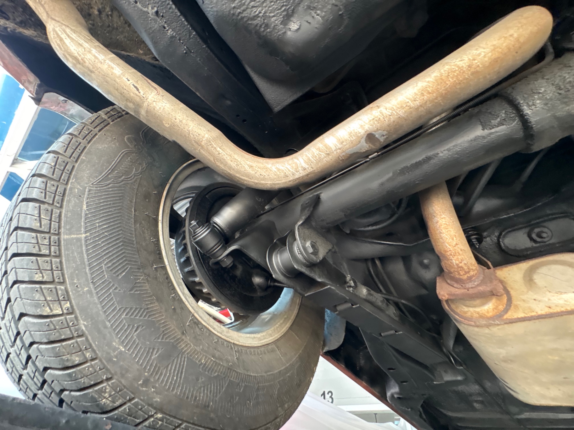 Vehicle photo 47