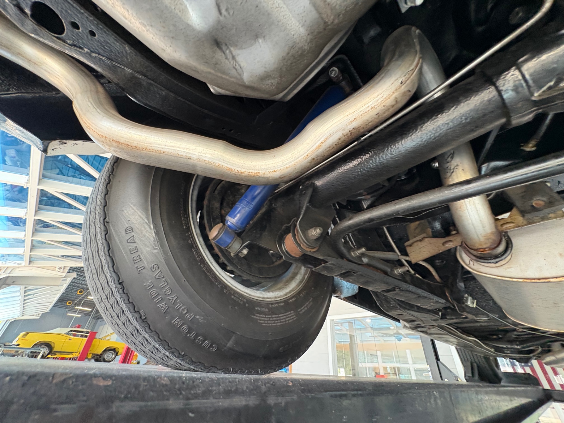 Vehicle photo 48