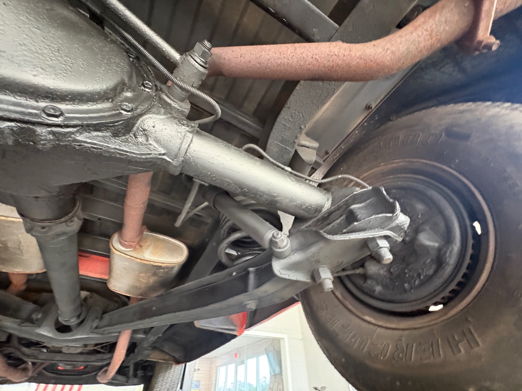 Vehicle photo 46
