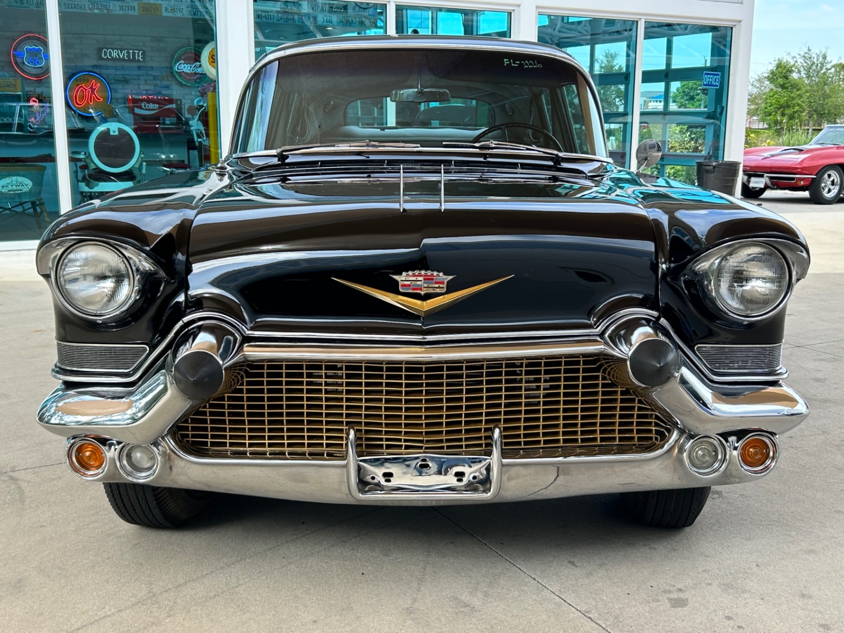 Vehicle photo 2