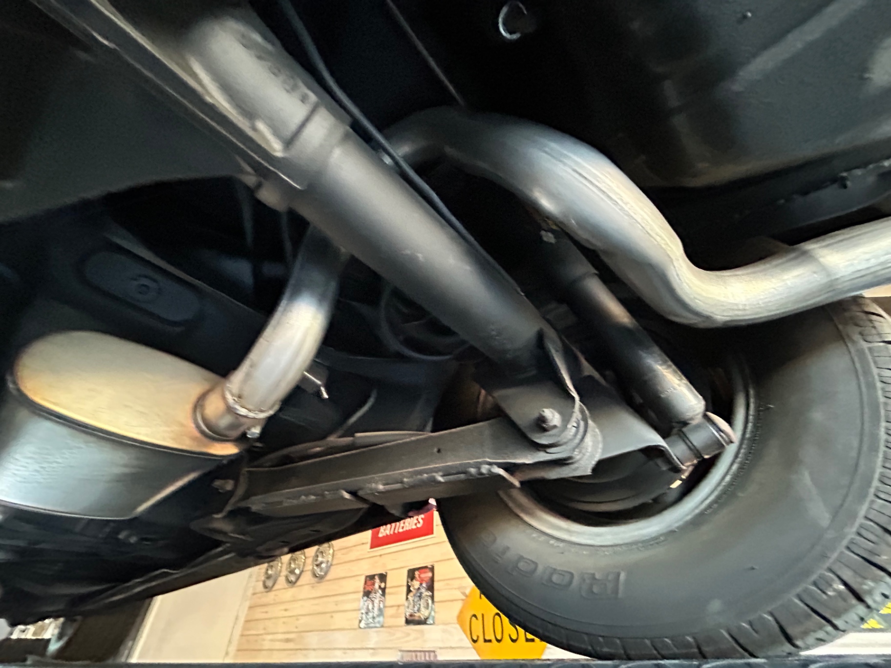 Vehicle photo 36