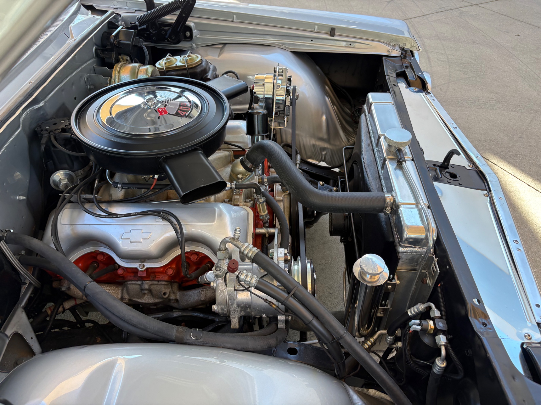 Vehicle photo 33