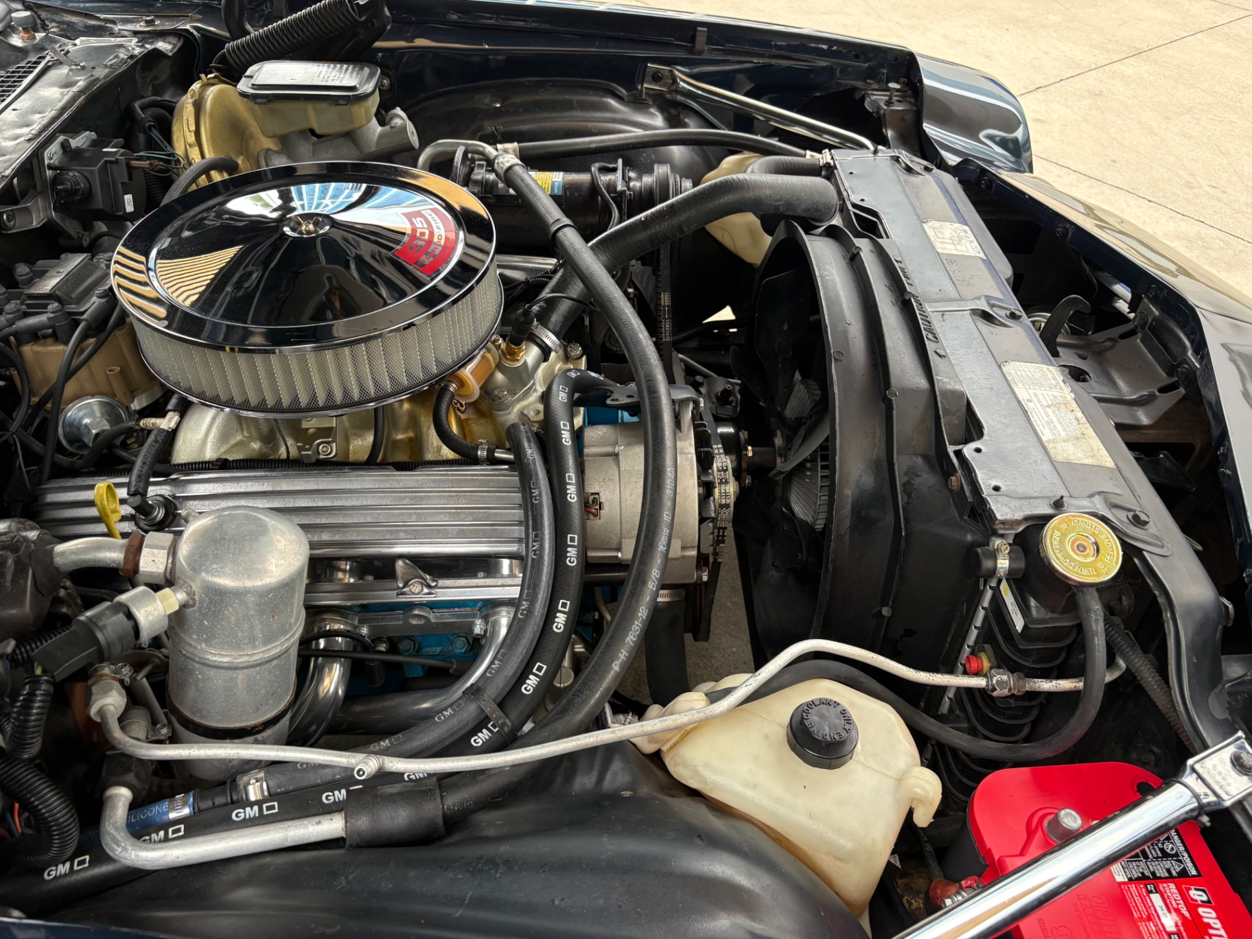 Vehicle photo 27