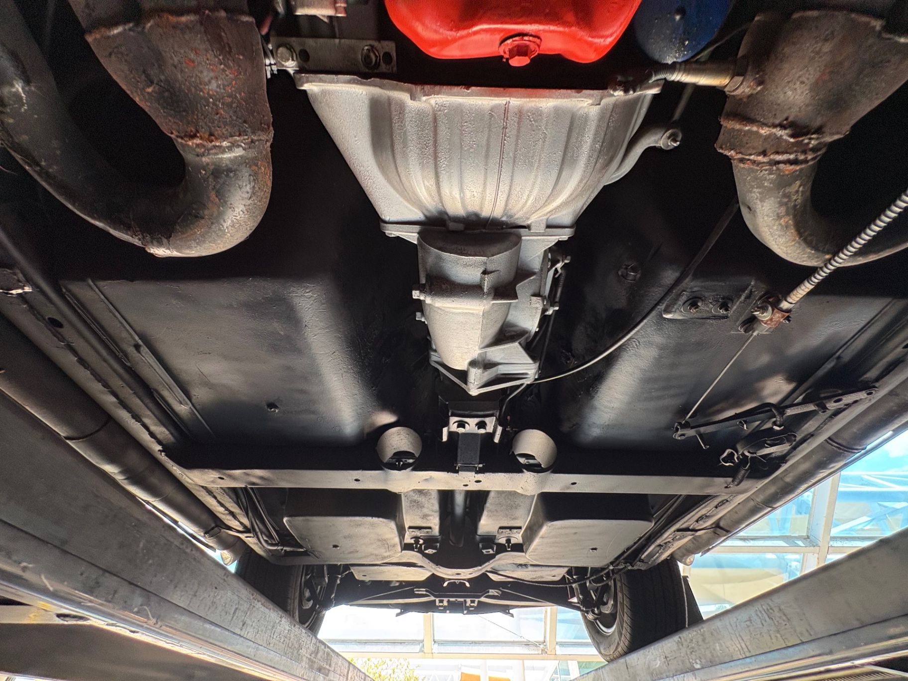 Vehicle photo 59