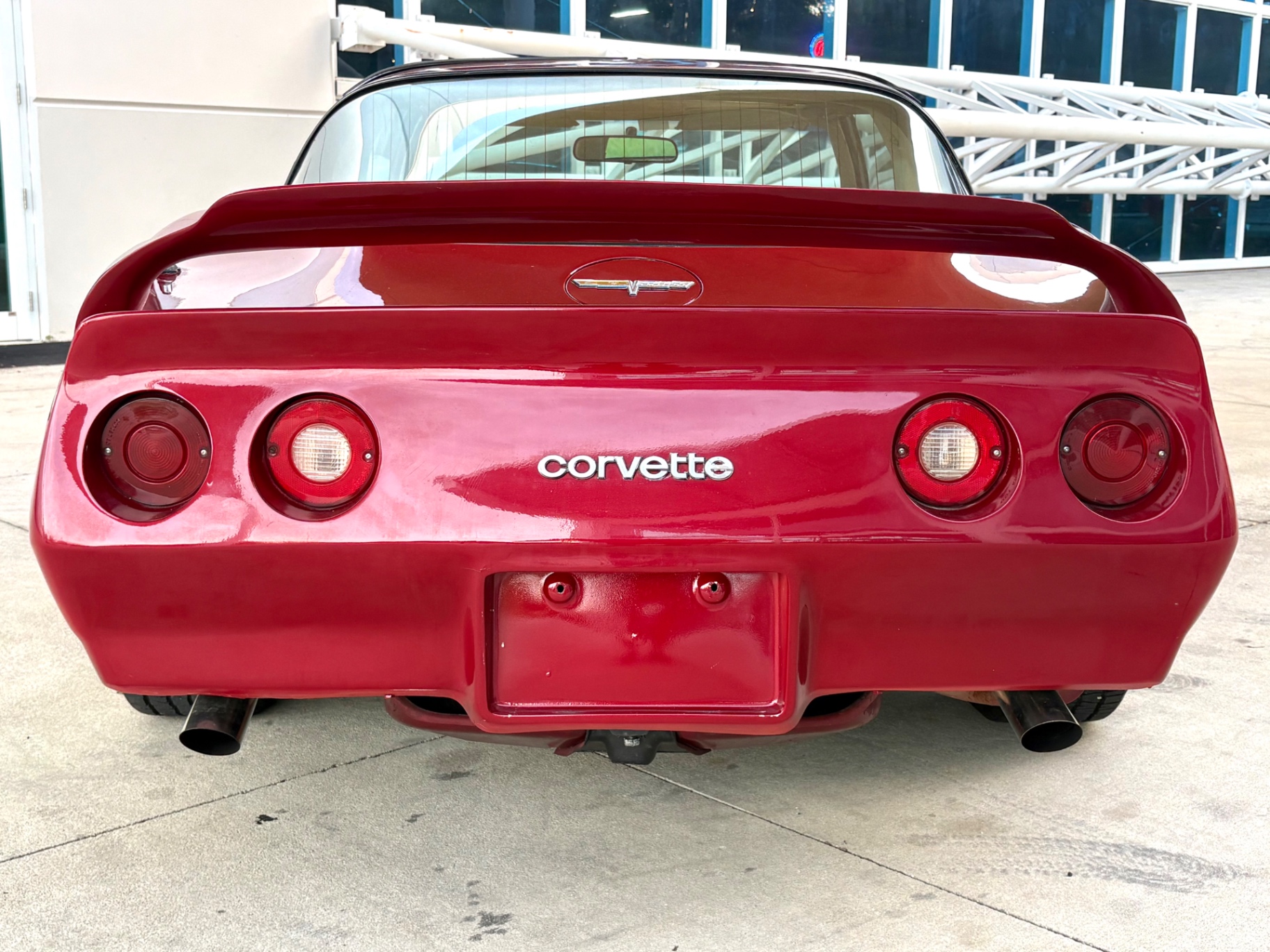 Vehicle photo 7