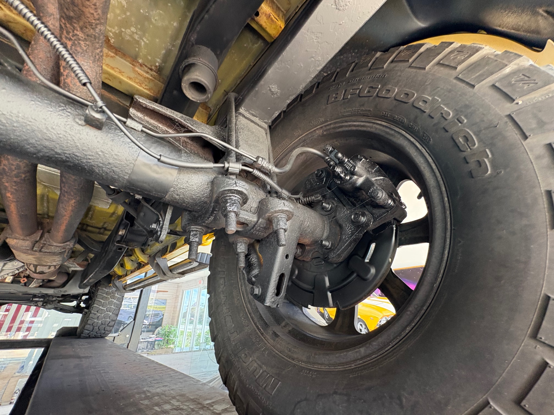 Vehicle photo 48
