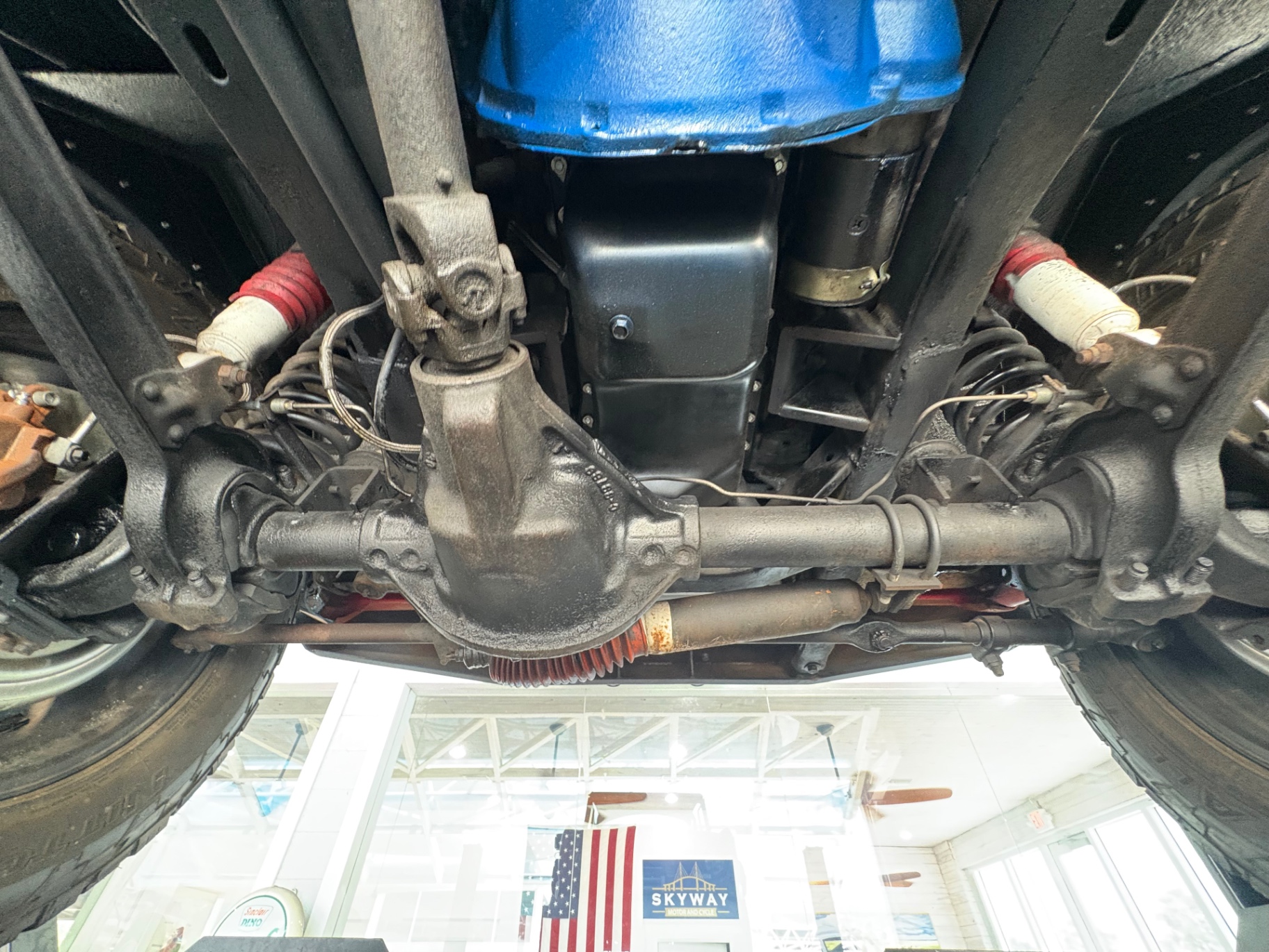 Vehicle photo 45