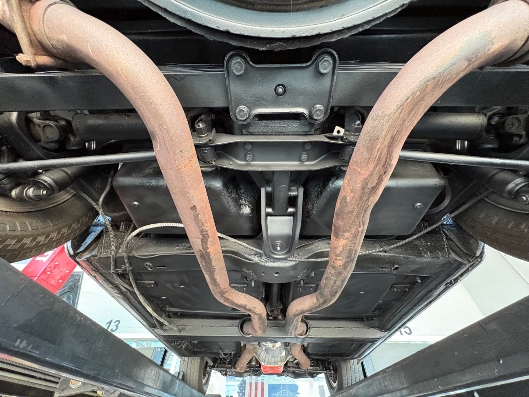 Vehicle photo 55