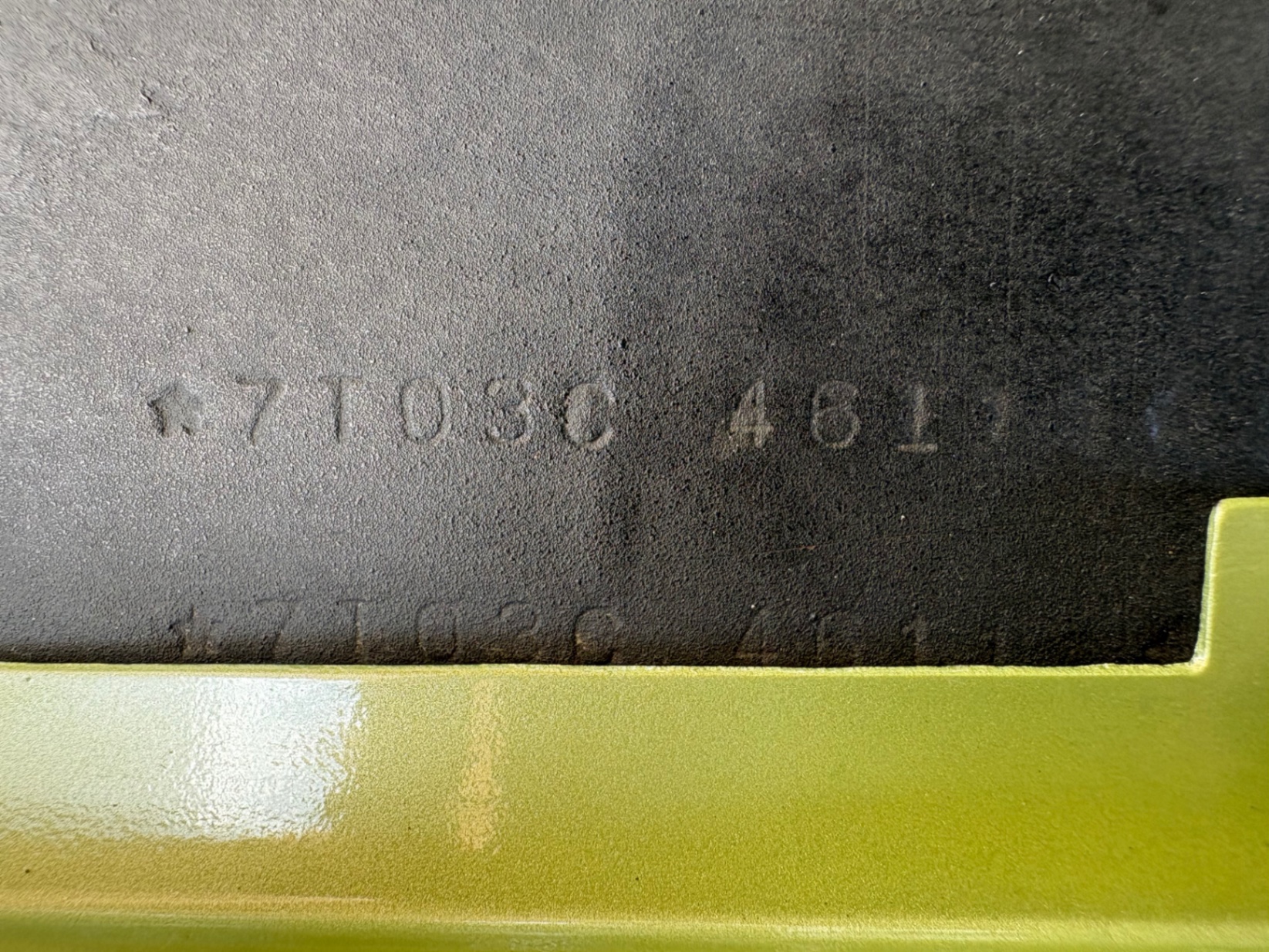 Vehicle photo 29