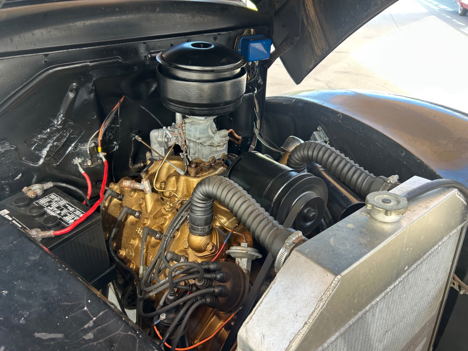 Vehicle photo 25