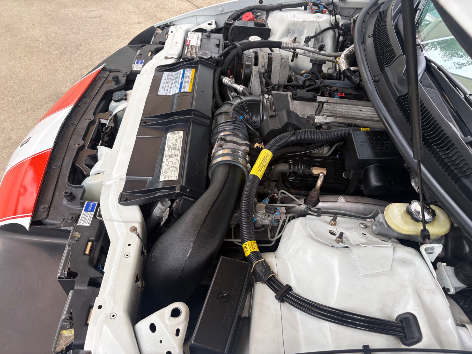 Vehicle photo 27