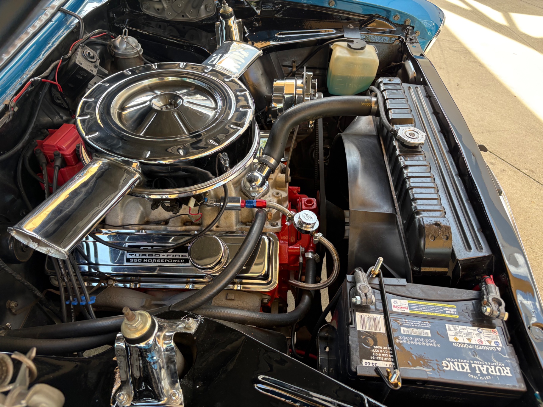 Vehicle photo 25
