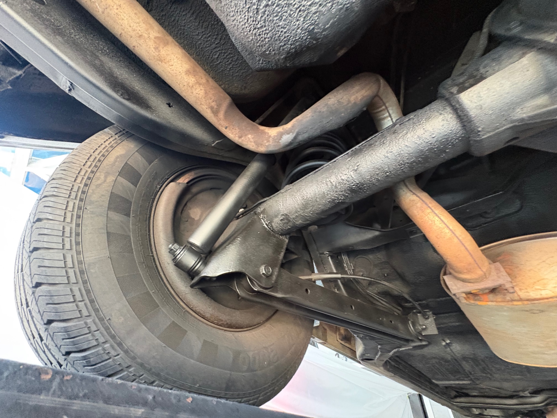 Vehicle photo 47