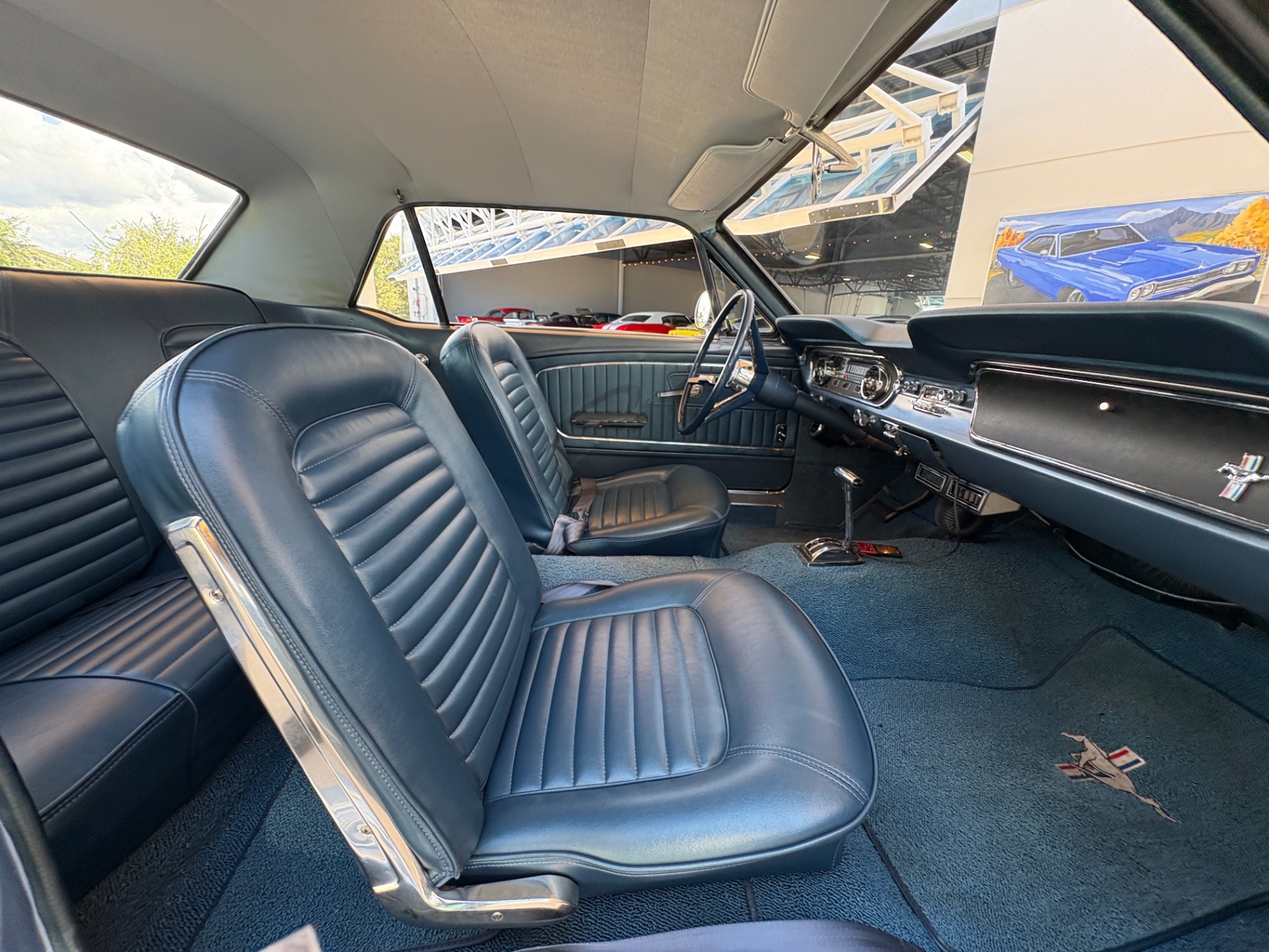 Vehicle photo 42