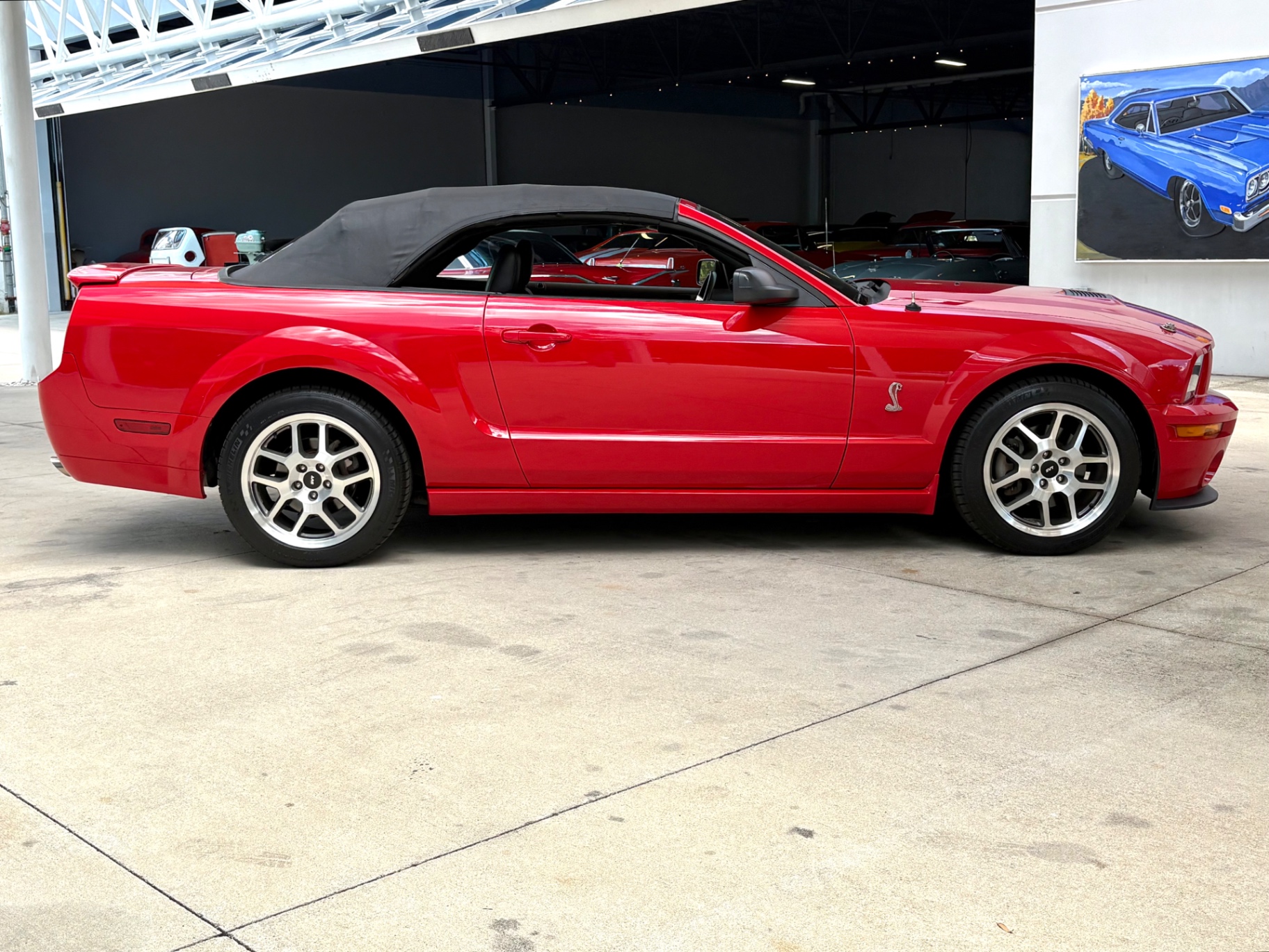 Vehicle photo 31