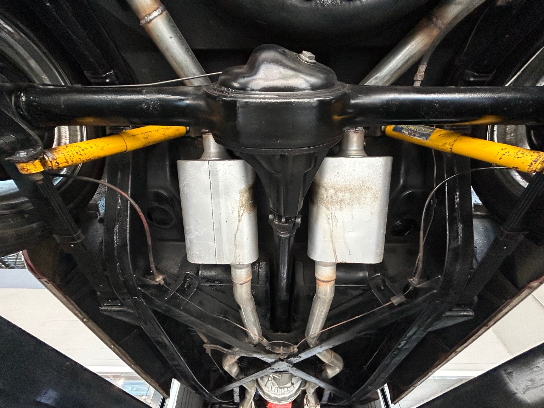 Vehicle photo 48