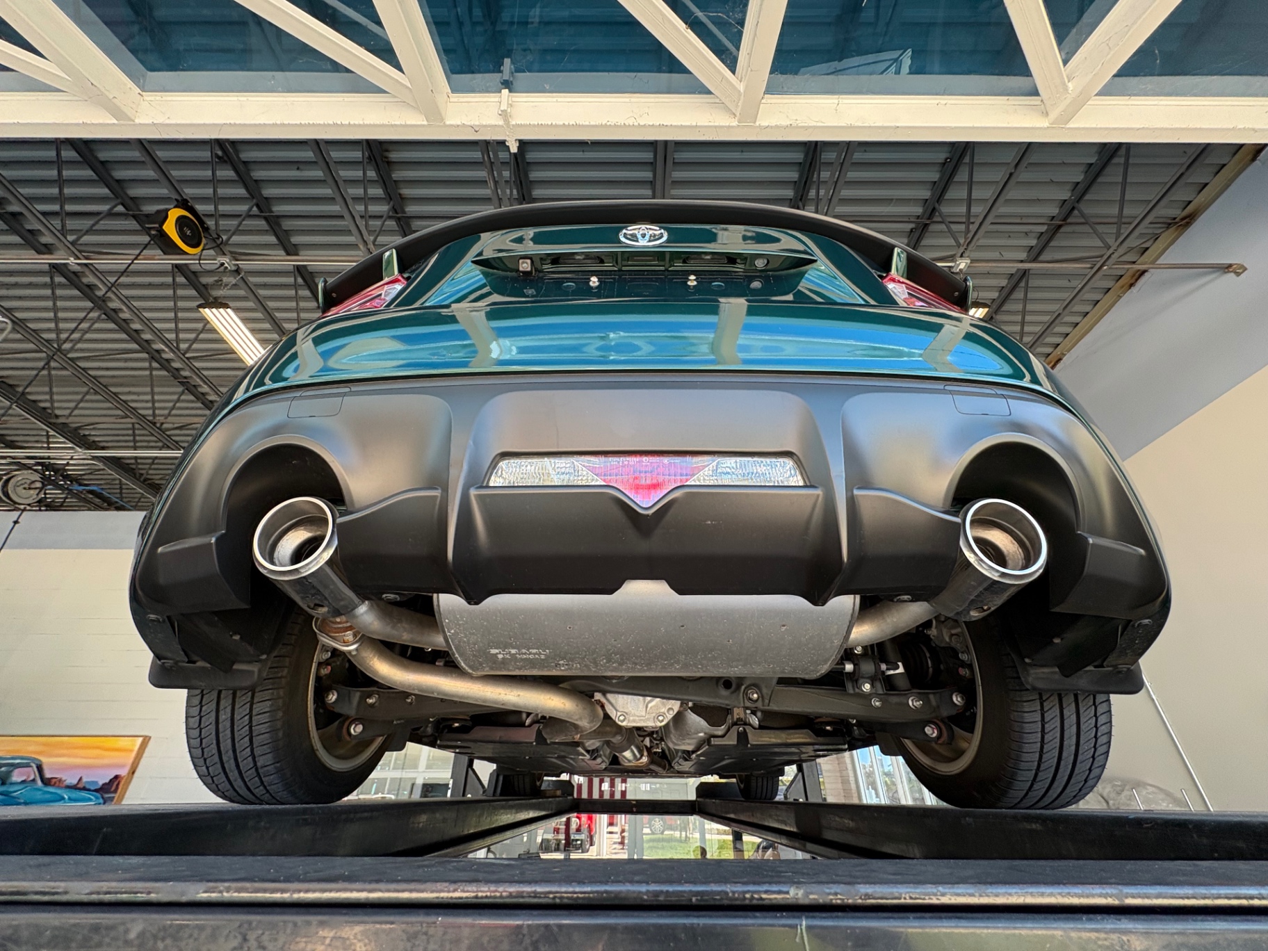 Vehicle photo 38