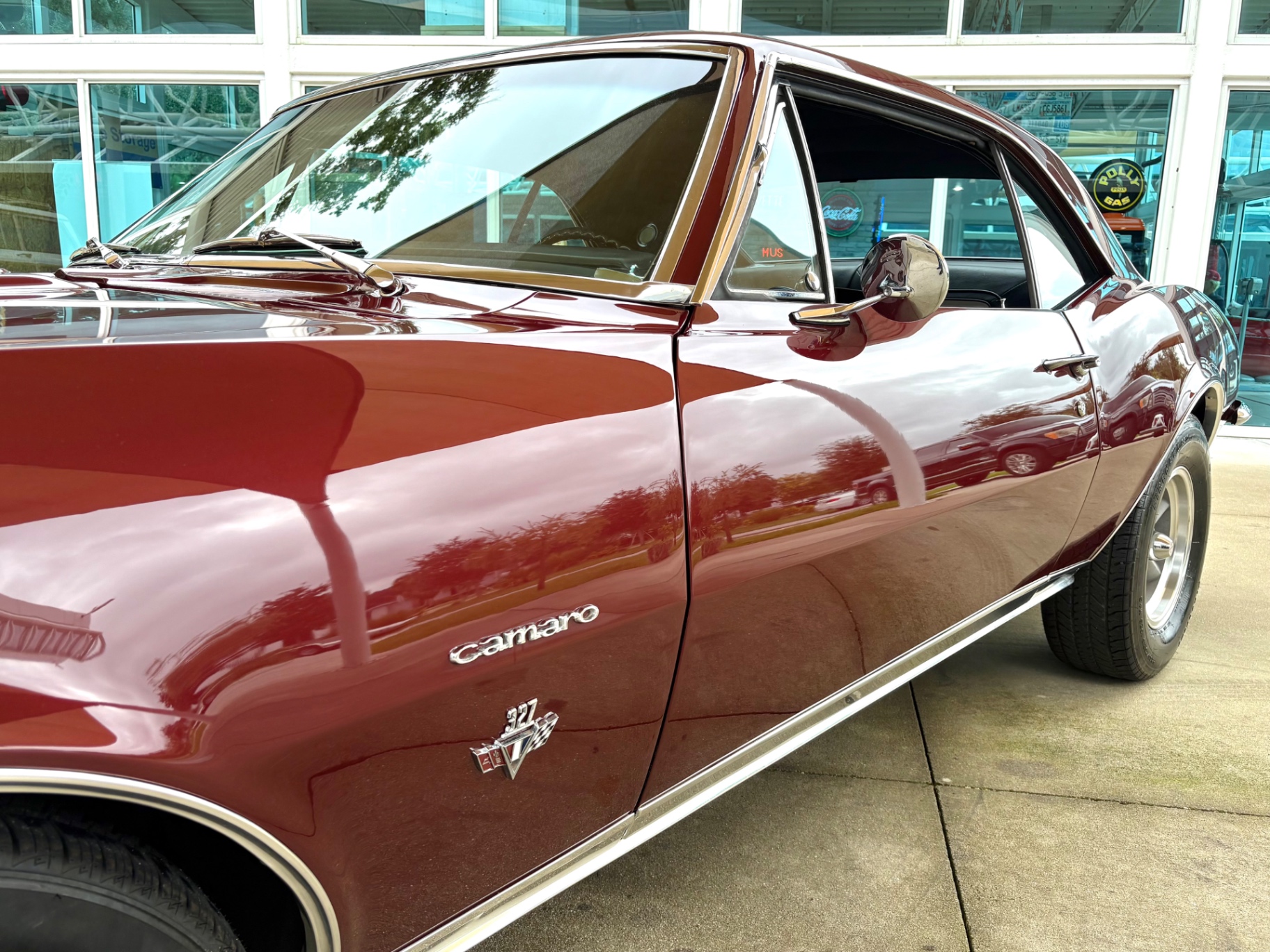 Vehicle photo 12