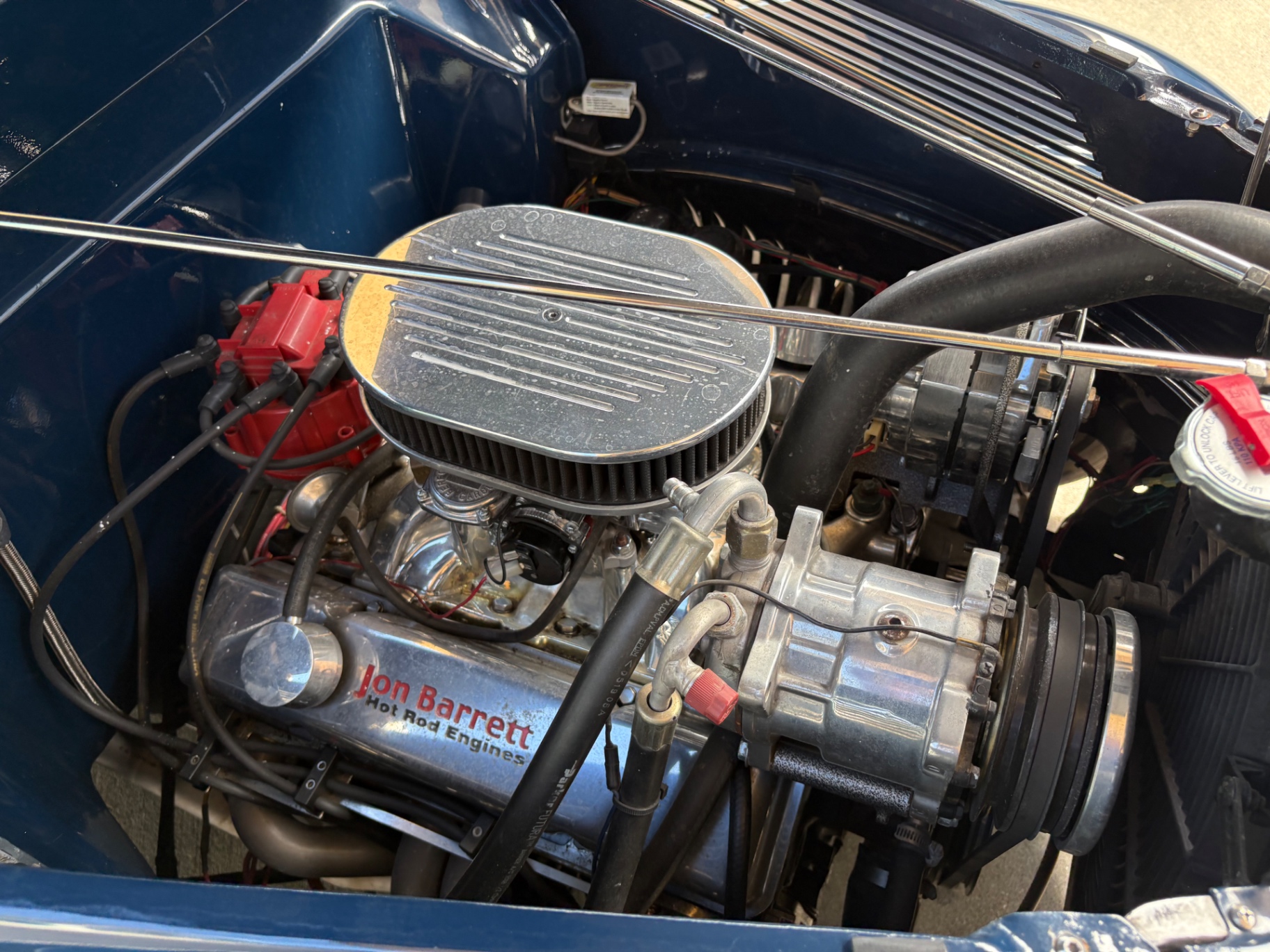 Vehicle photo 23