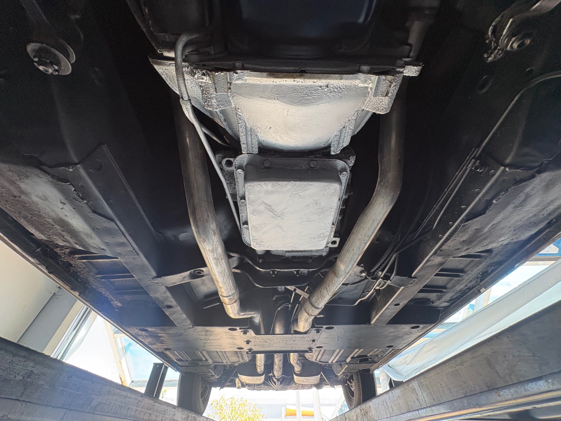 Vehicle photo 62