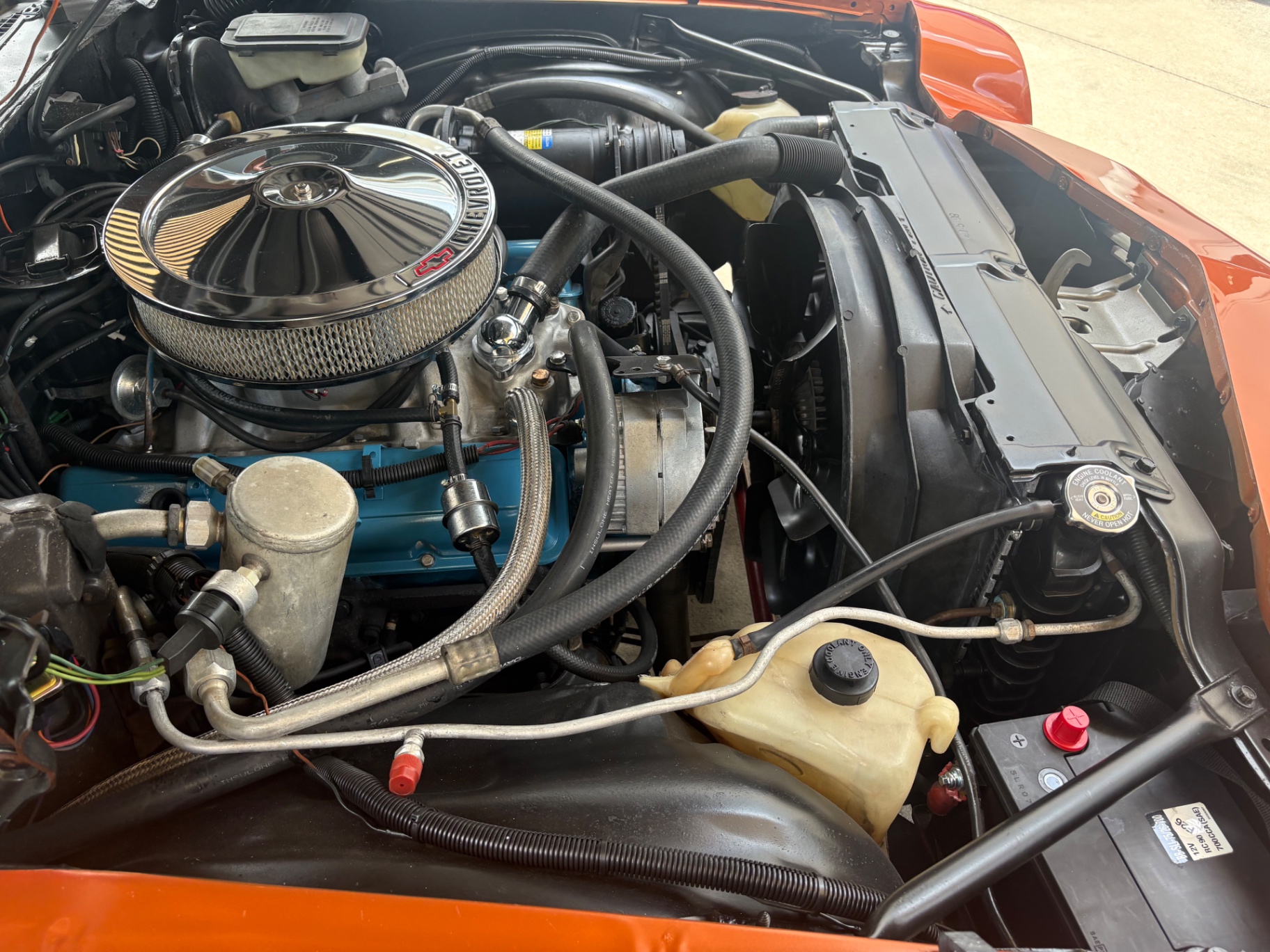 Vehicle photo 25