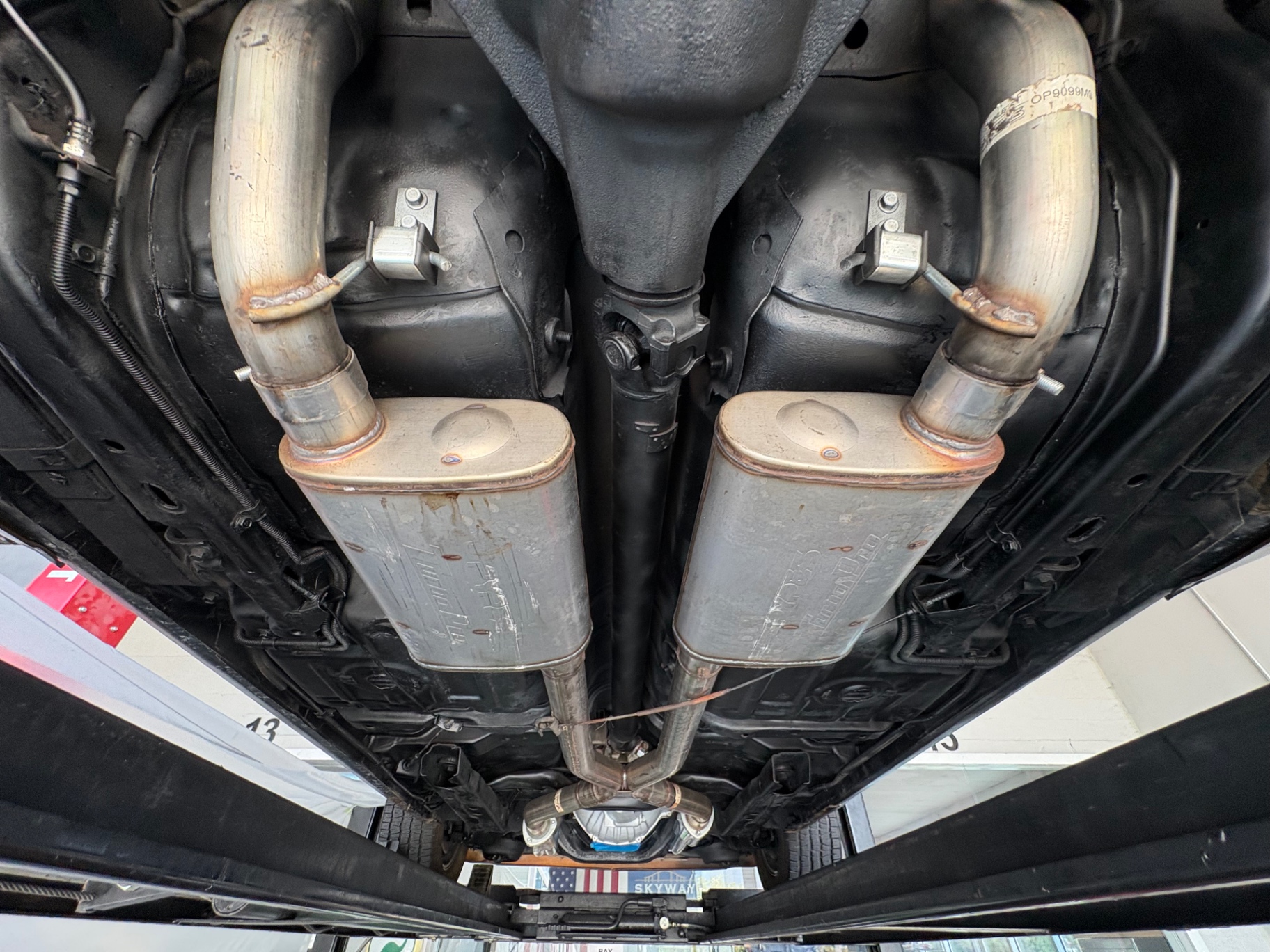 Vehicle photo 49