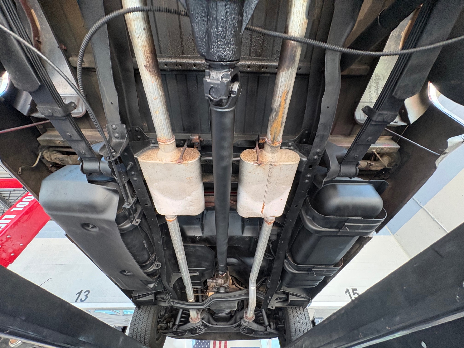 Vehicle photo 48