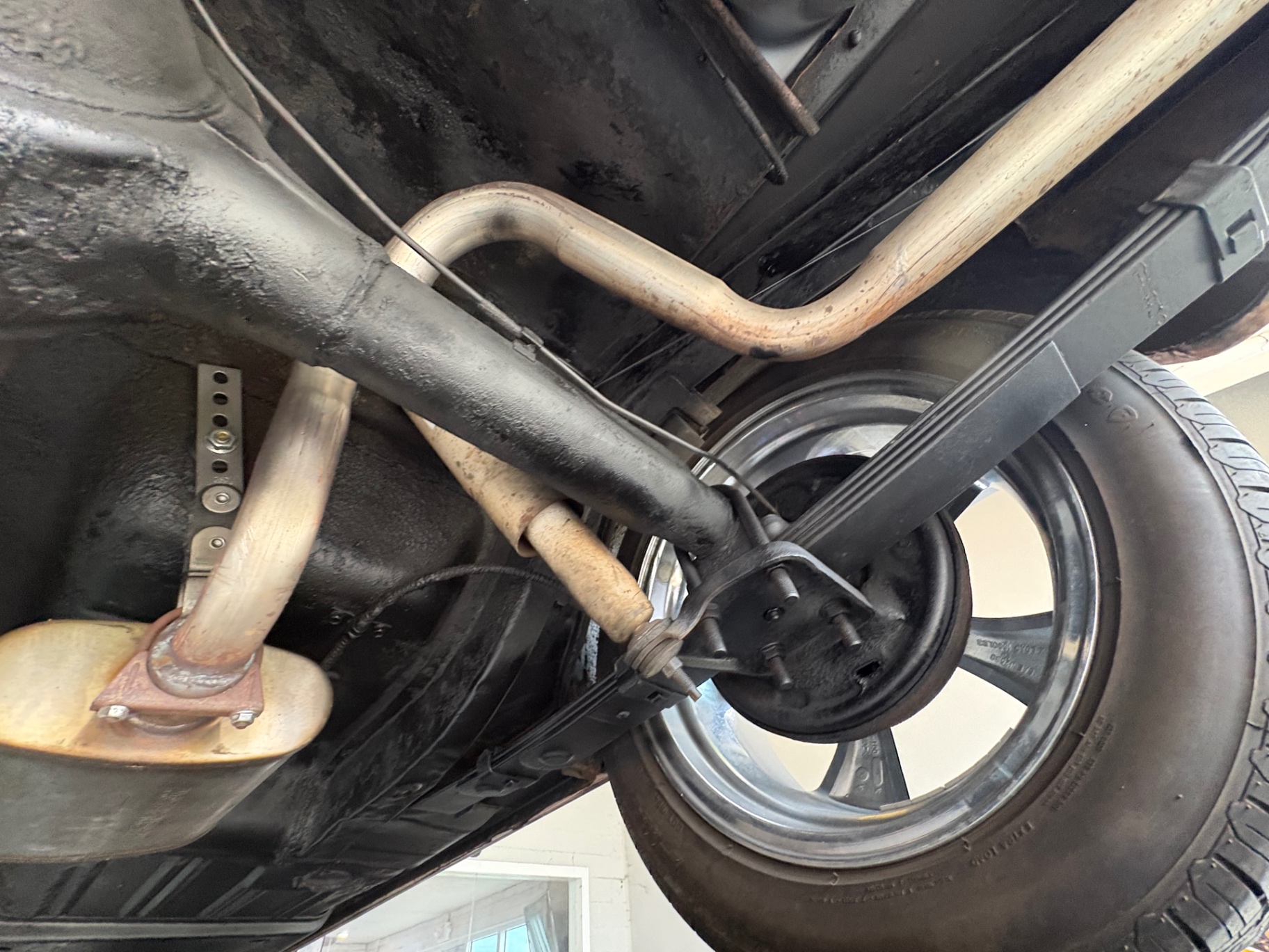 Vehicle photo 53