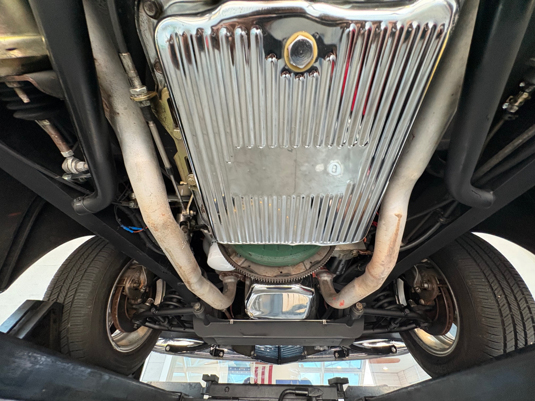 Vehicle photo 43