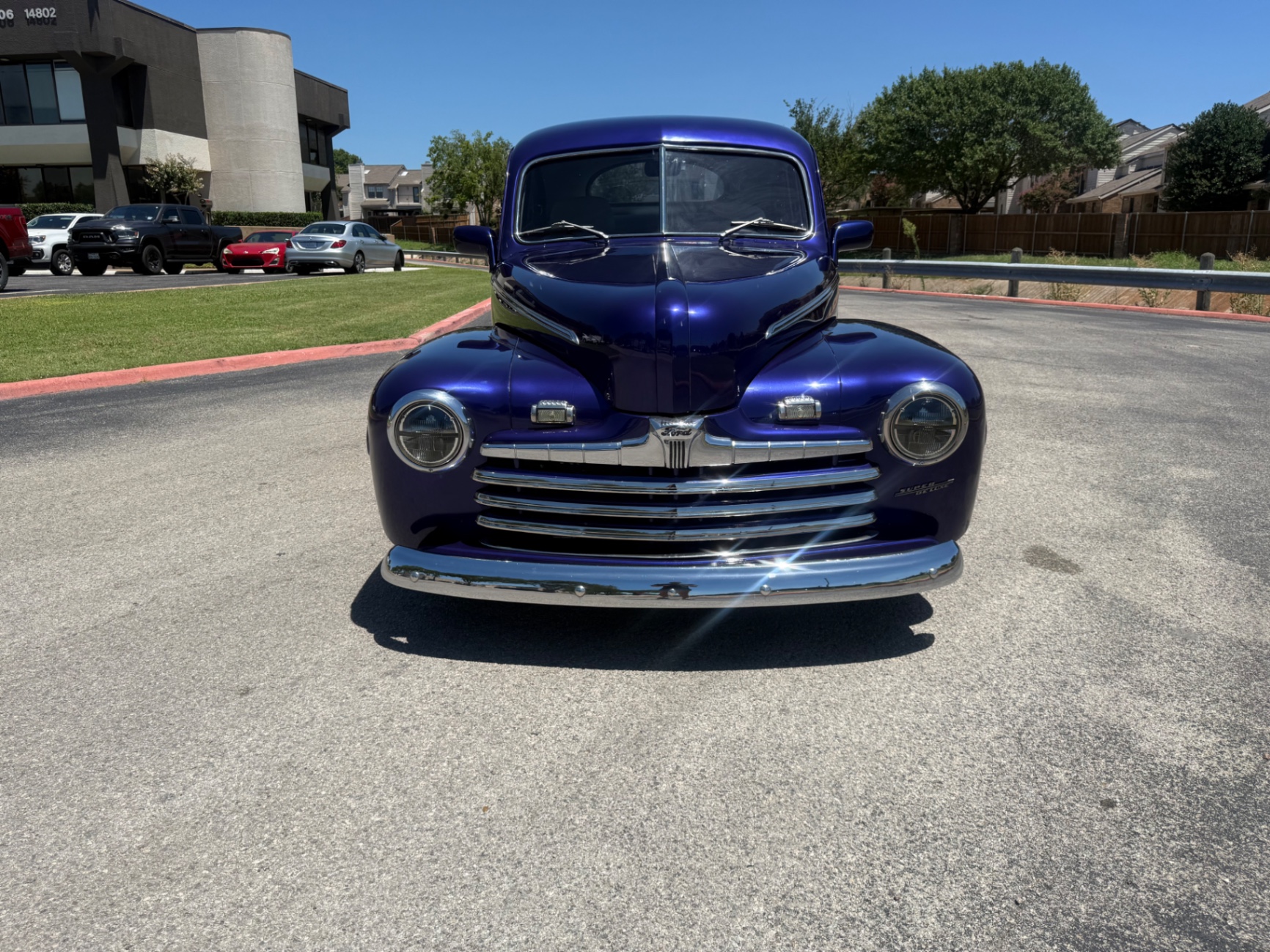 Vehicle photo 2