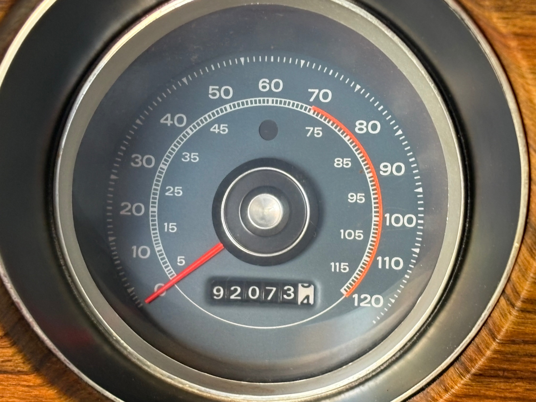 Vehicle photo 25