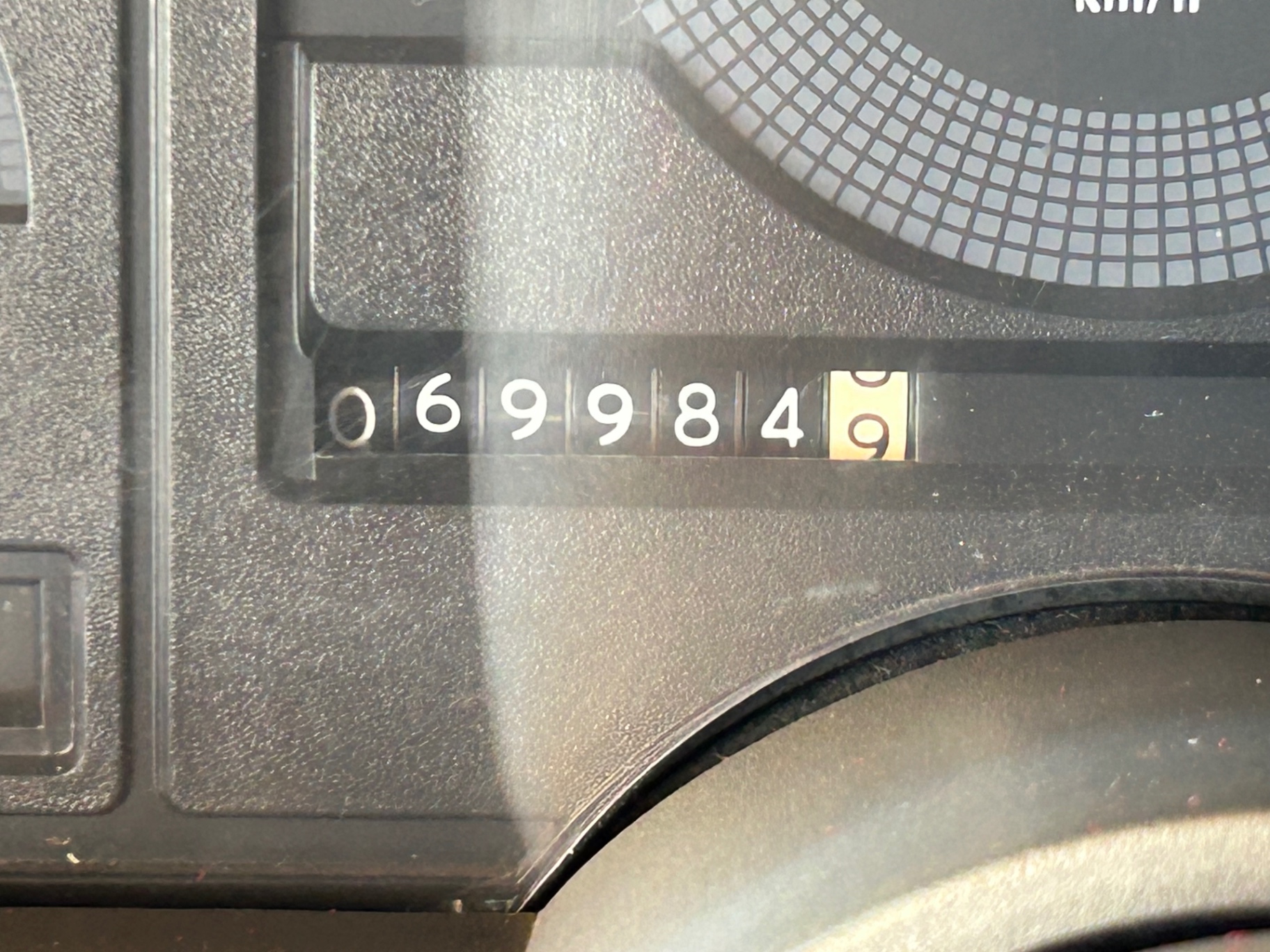 Vehicle photo 25