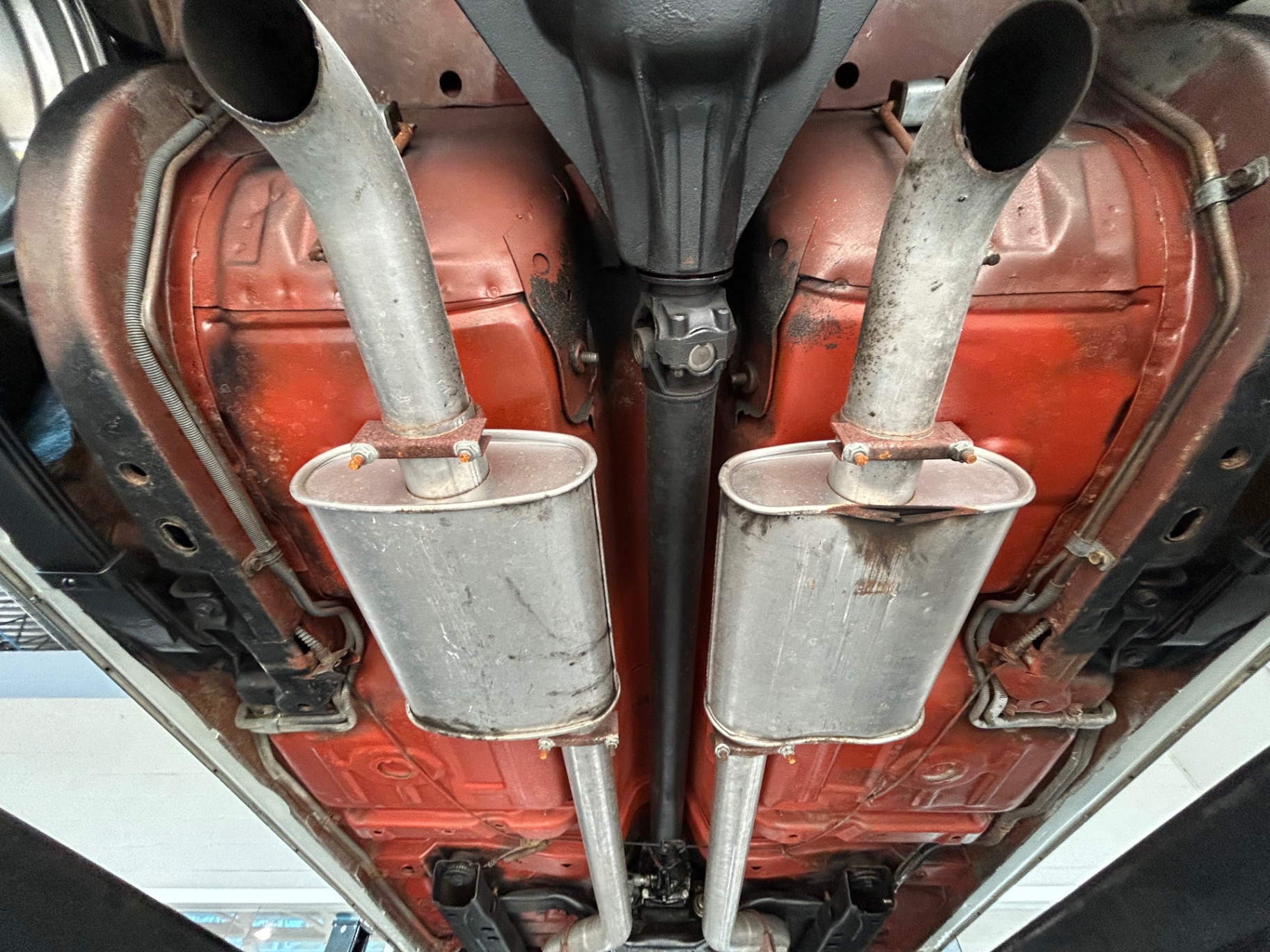 Vehicle photo 44