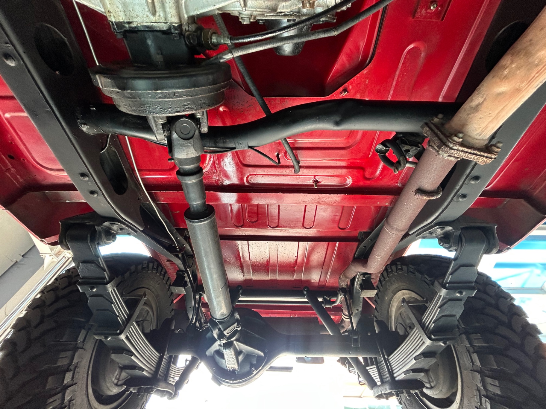 Vehicle photo 53