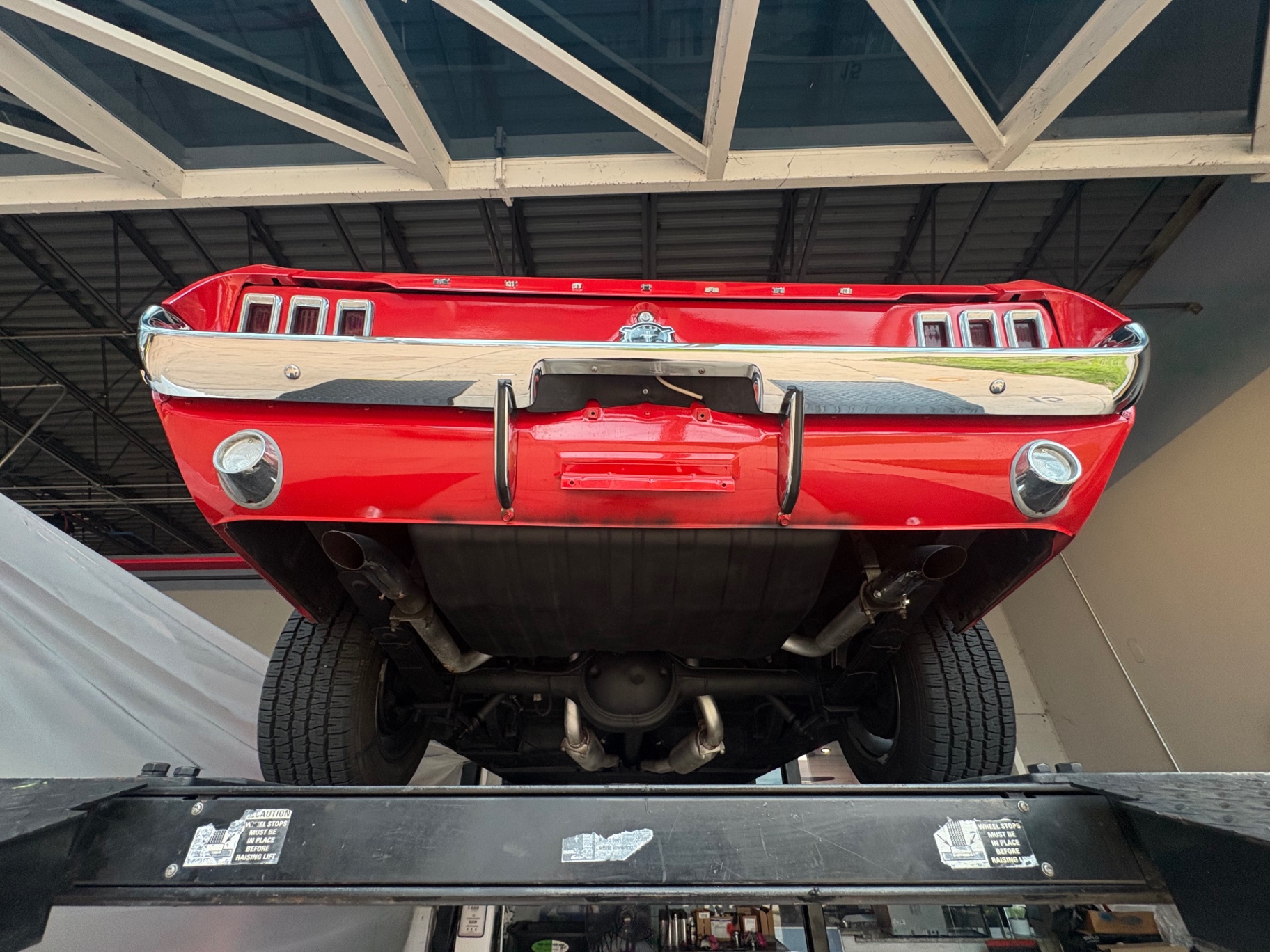 Vehicle photo 49
