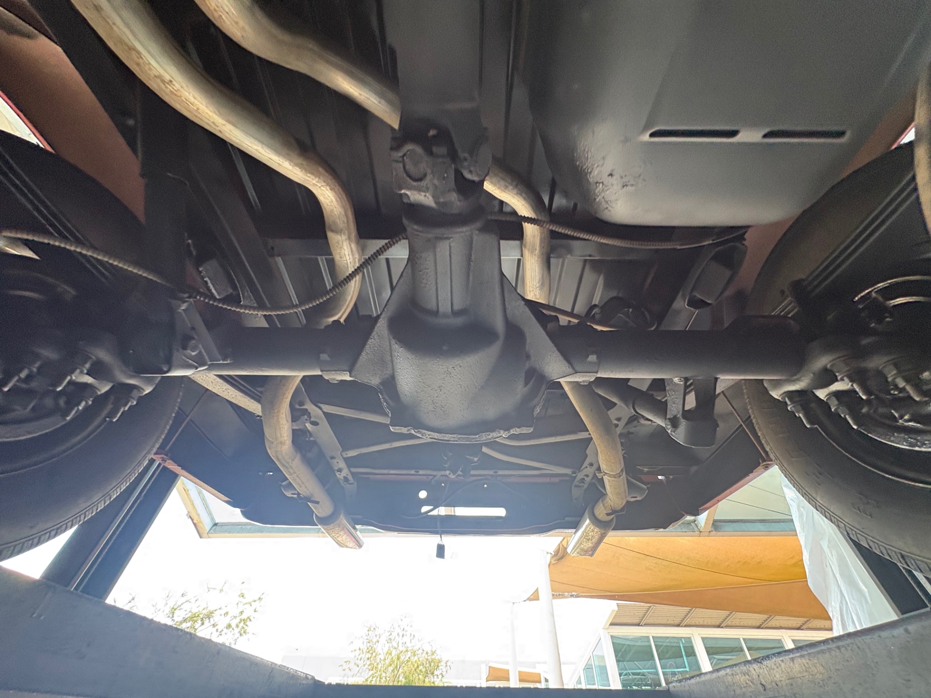 Vehicle photo 52
