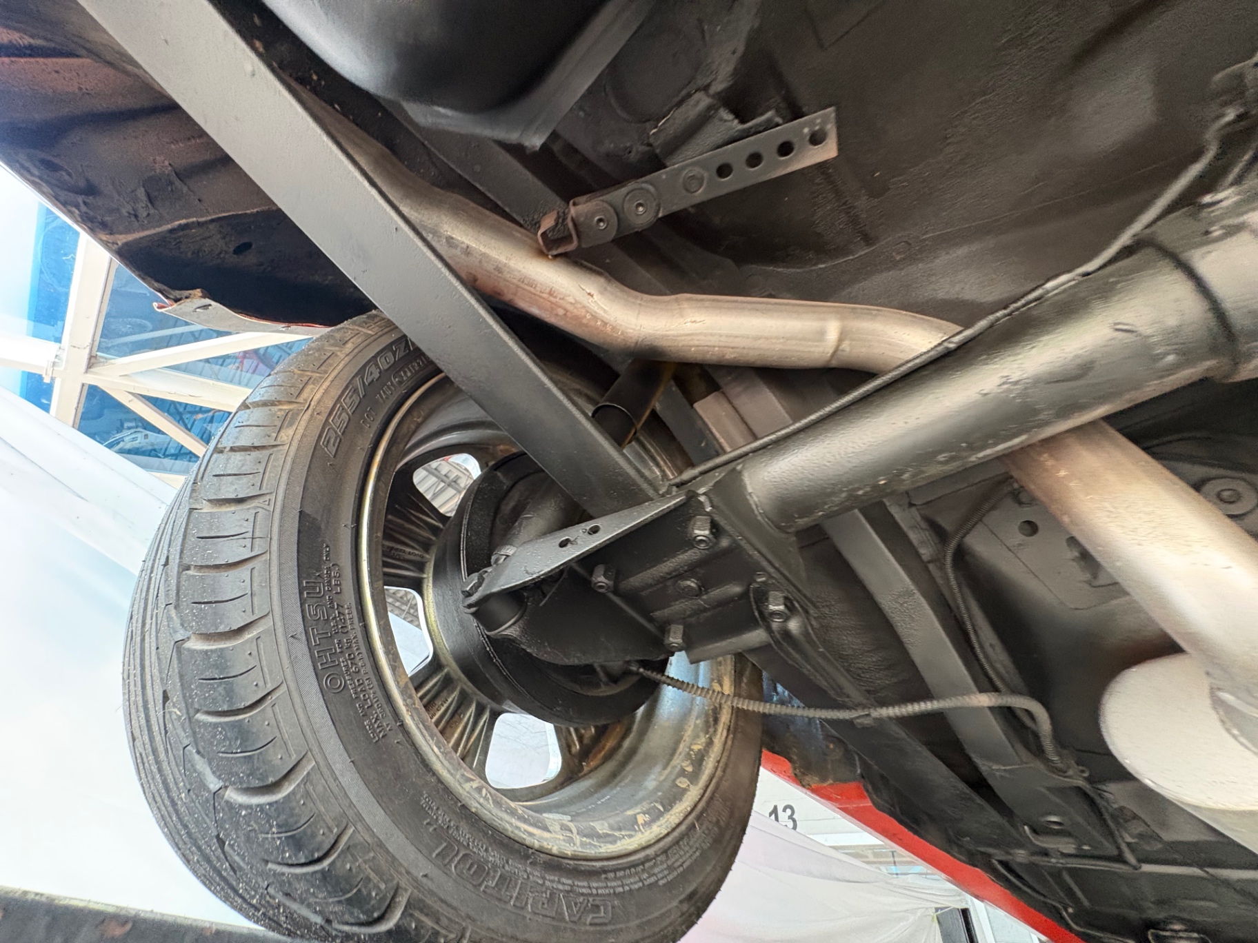 Vehicle photo 46