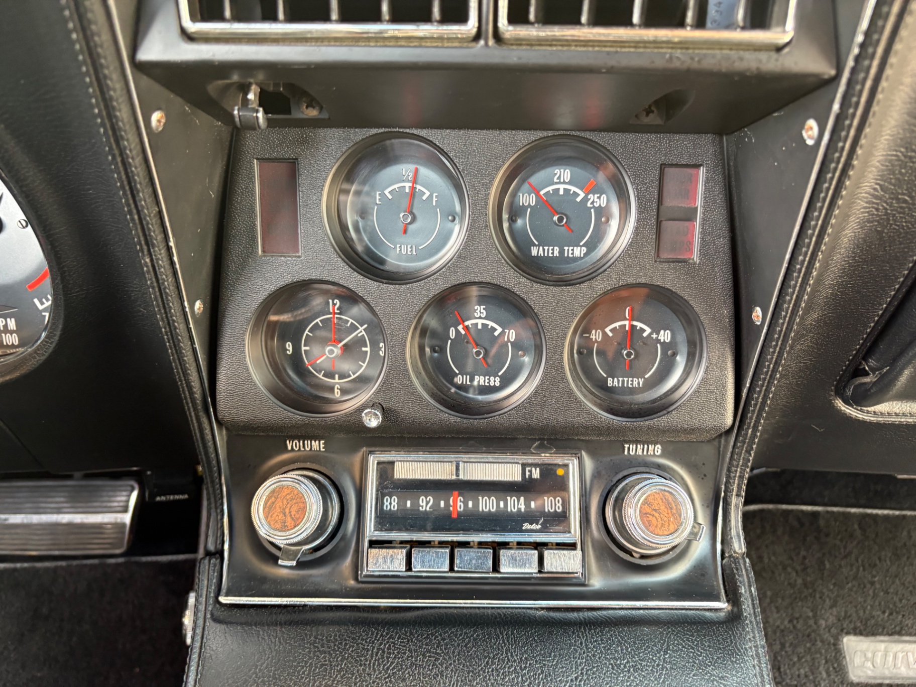 Vehicle photo 41