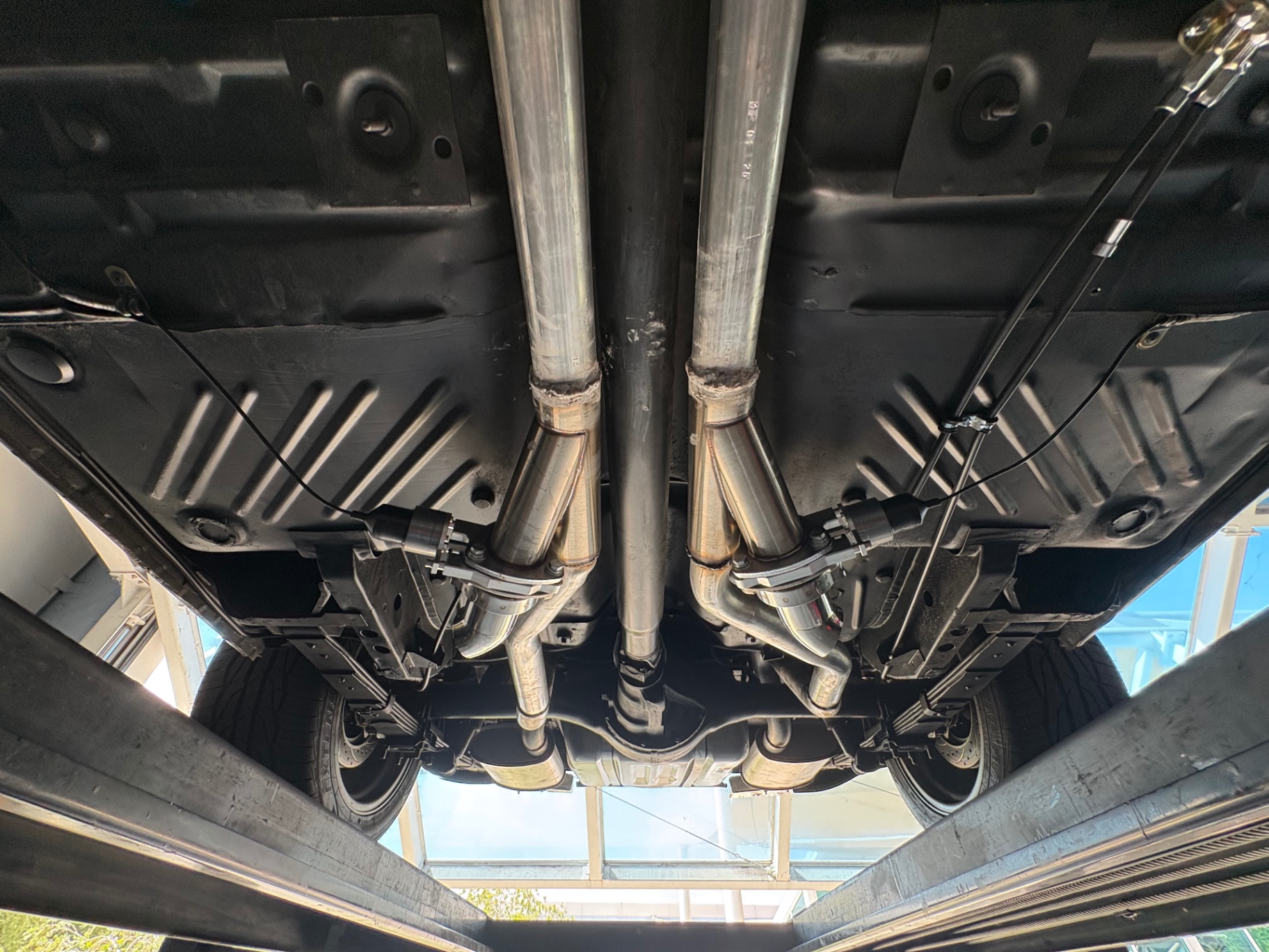 Vehicle photo 60