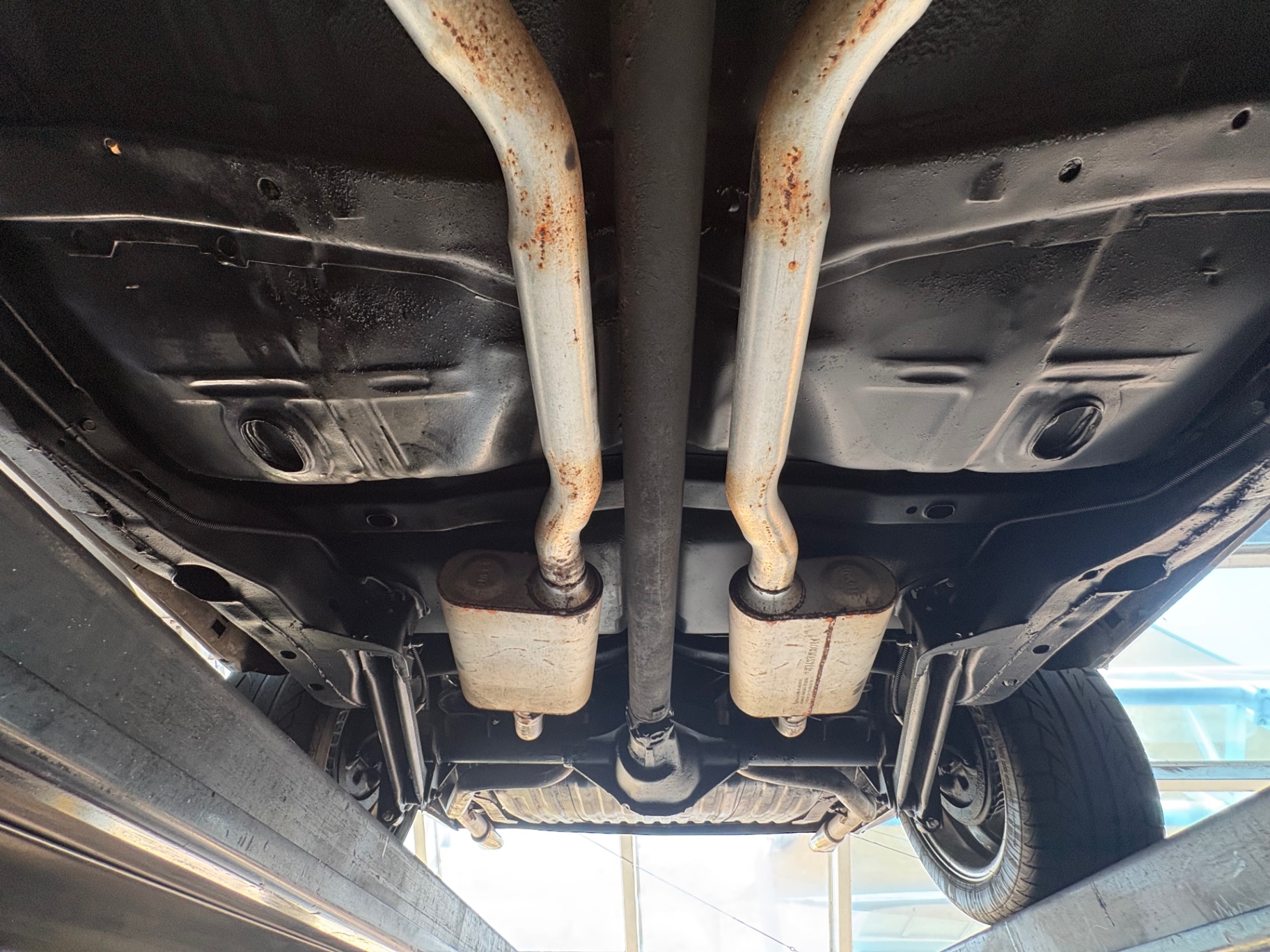 Vehicle photo 63