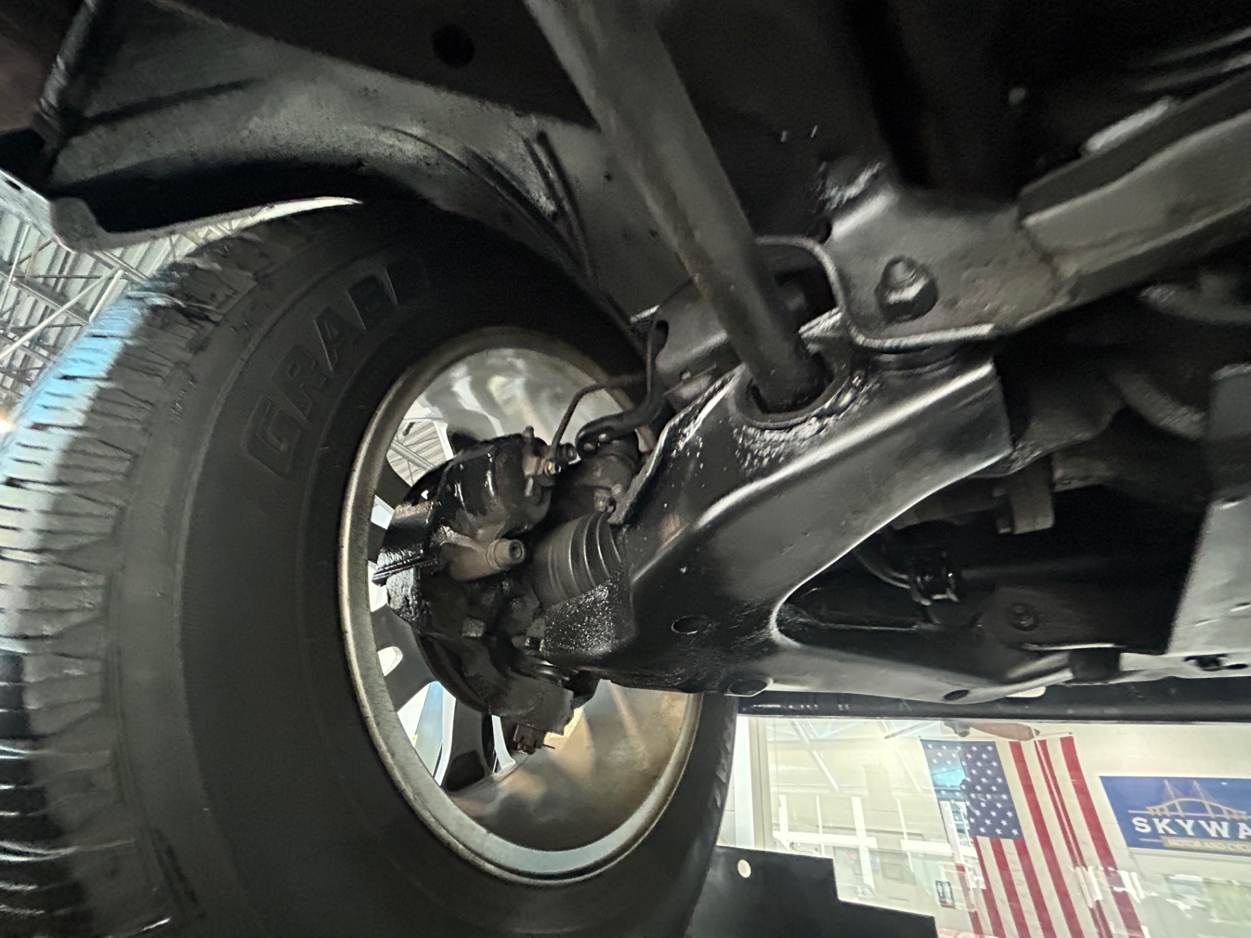 Vehicle photo 48