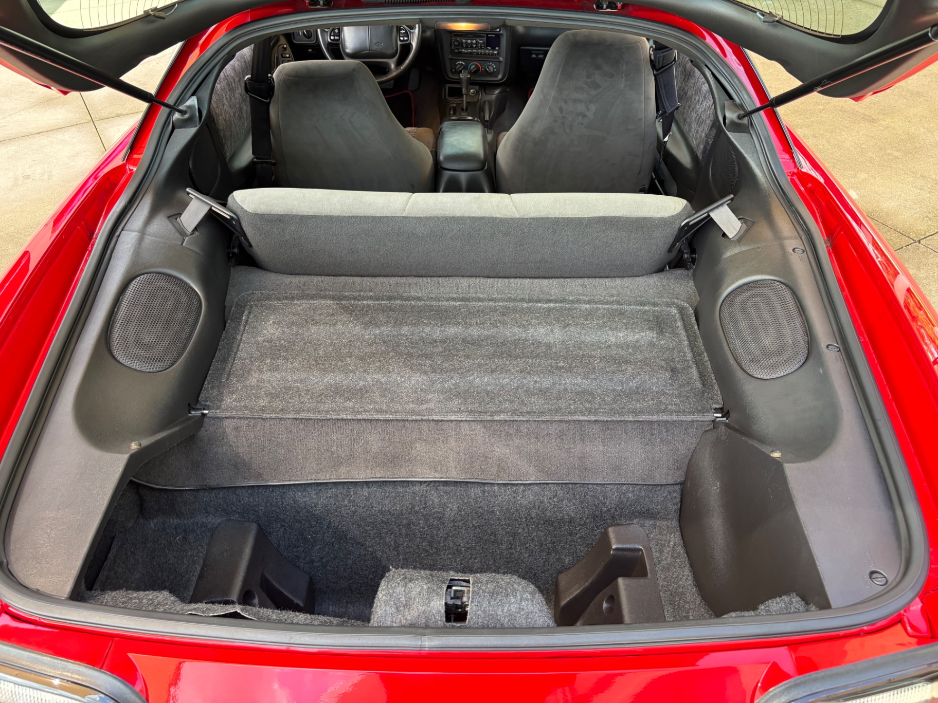 Vehicle photo 8